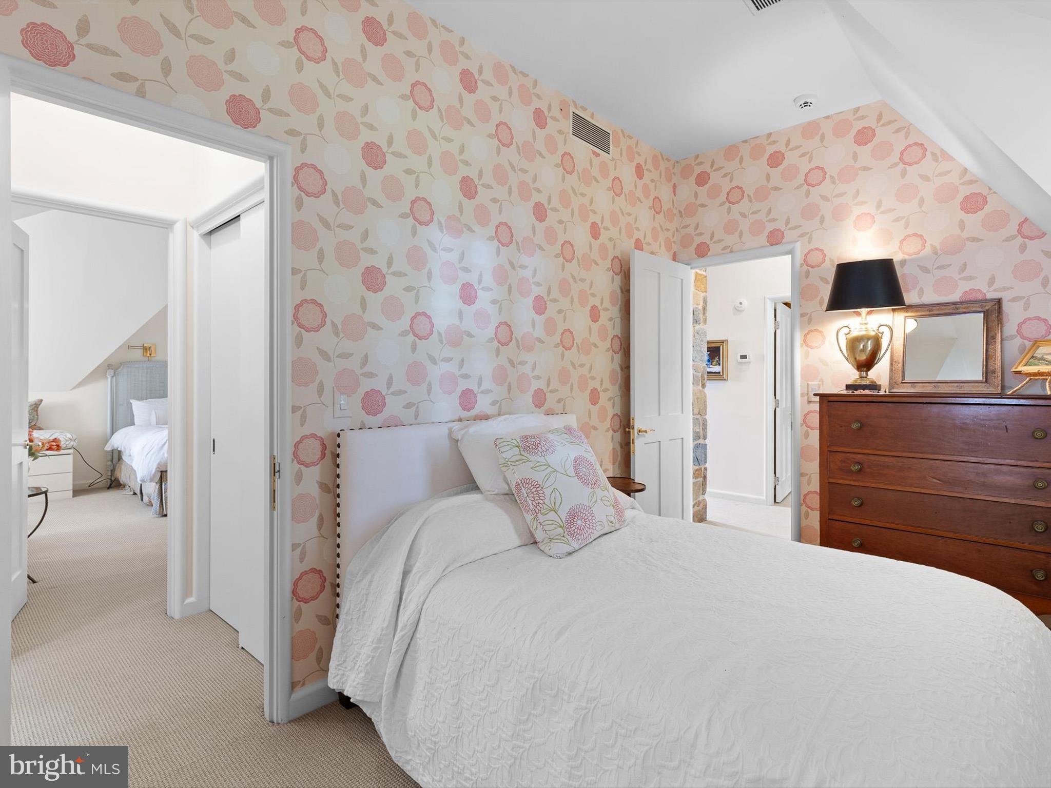 CHESHIRE HUNT - Residential
