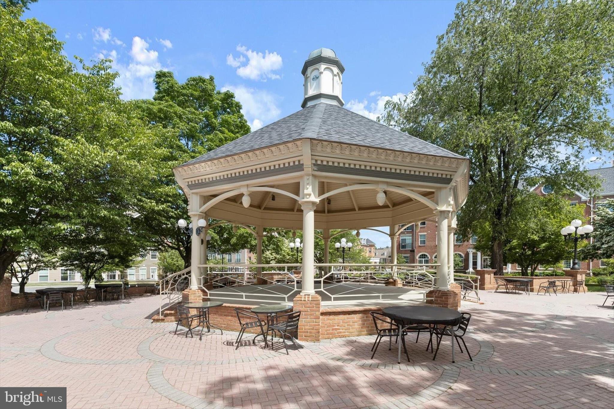 TUSCARORA KNOLLS - Residential