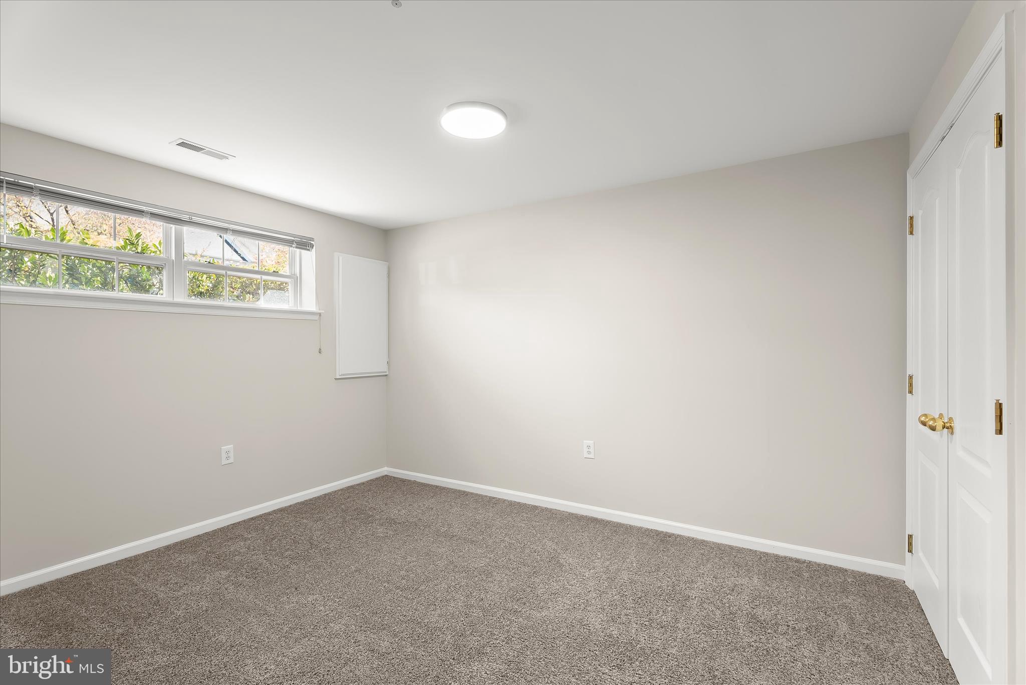 TUSCARORA KNOLLS - Residential