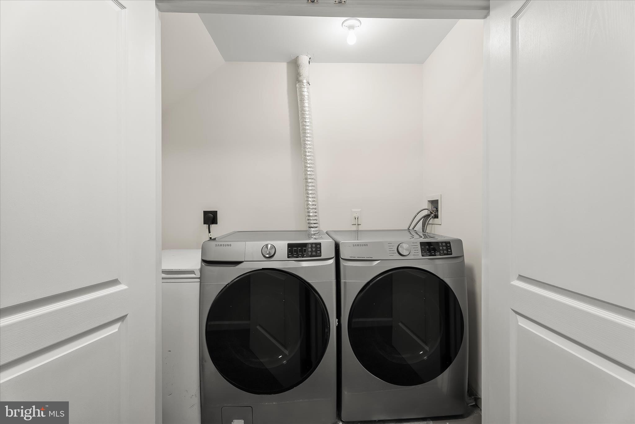 TUSCARORA KNOLLS - Residential