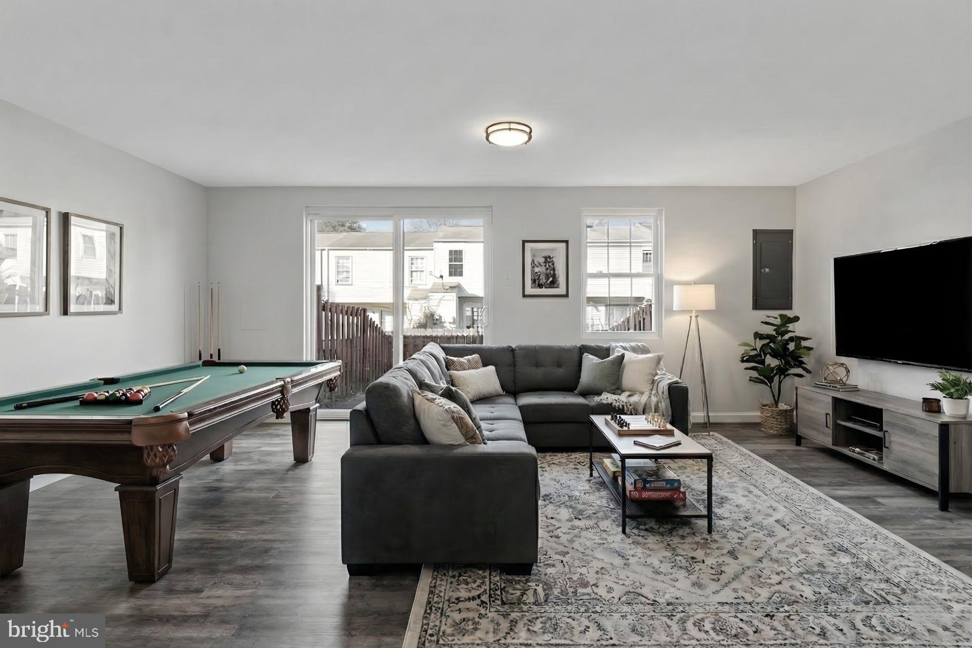 LONDON WOODS - Residential