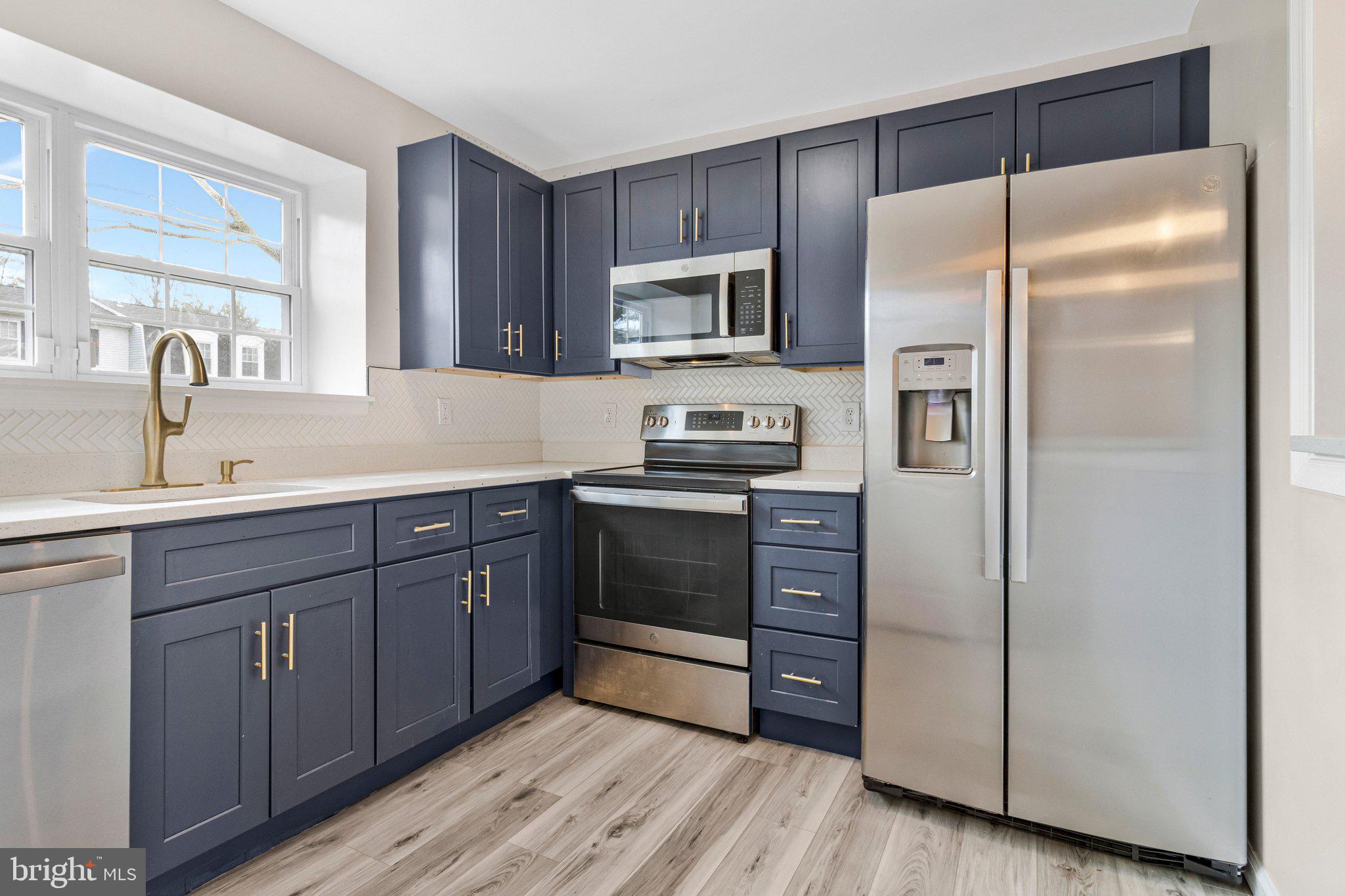 1107 CASTLEHAVEN COURT