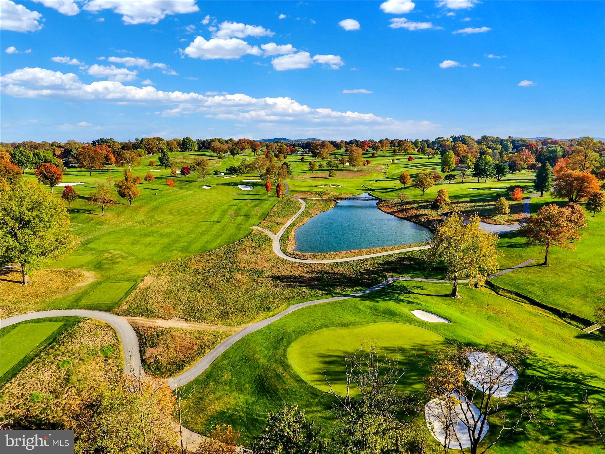COUNTRY CLUB PARK - Residential