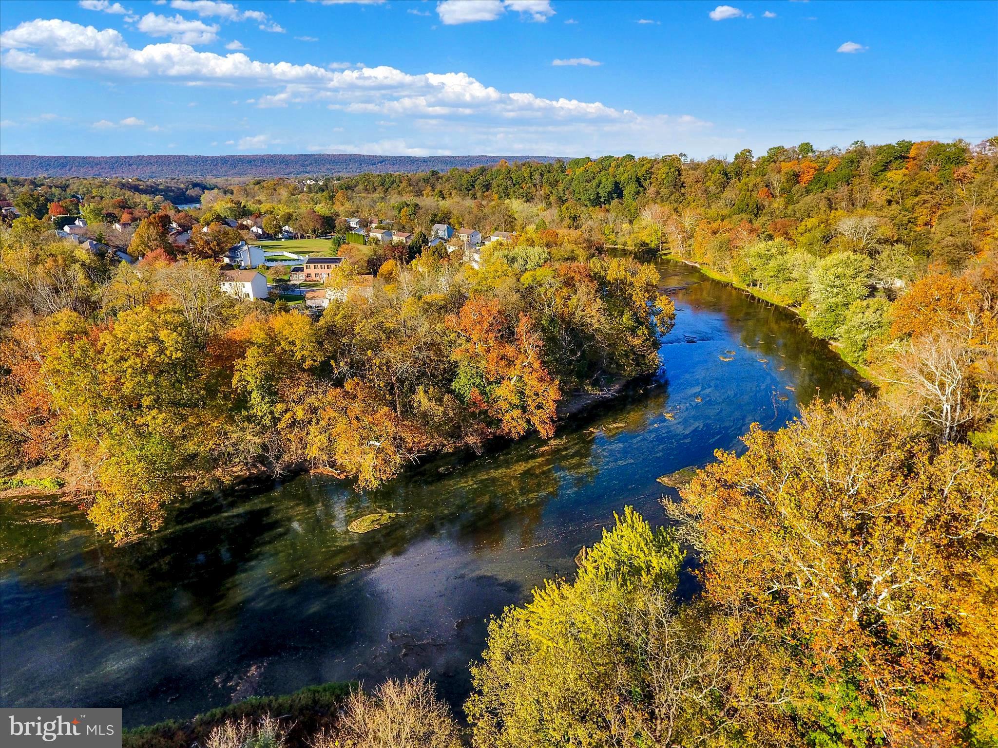 COUNTRY CLUB PARK - Residential
