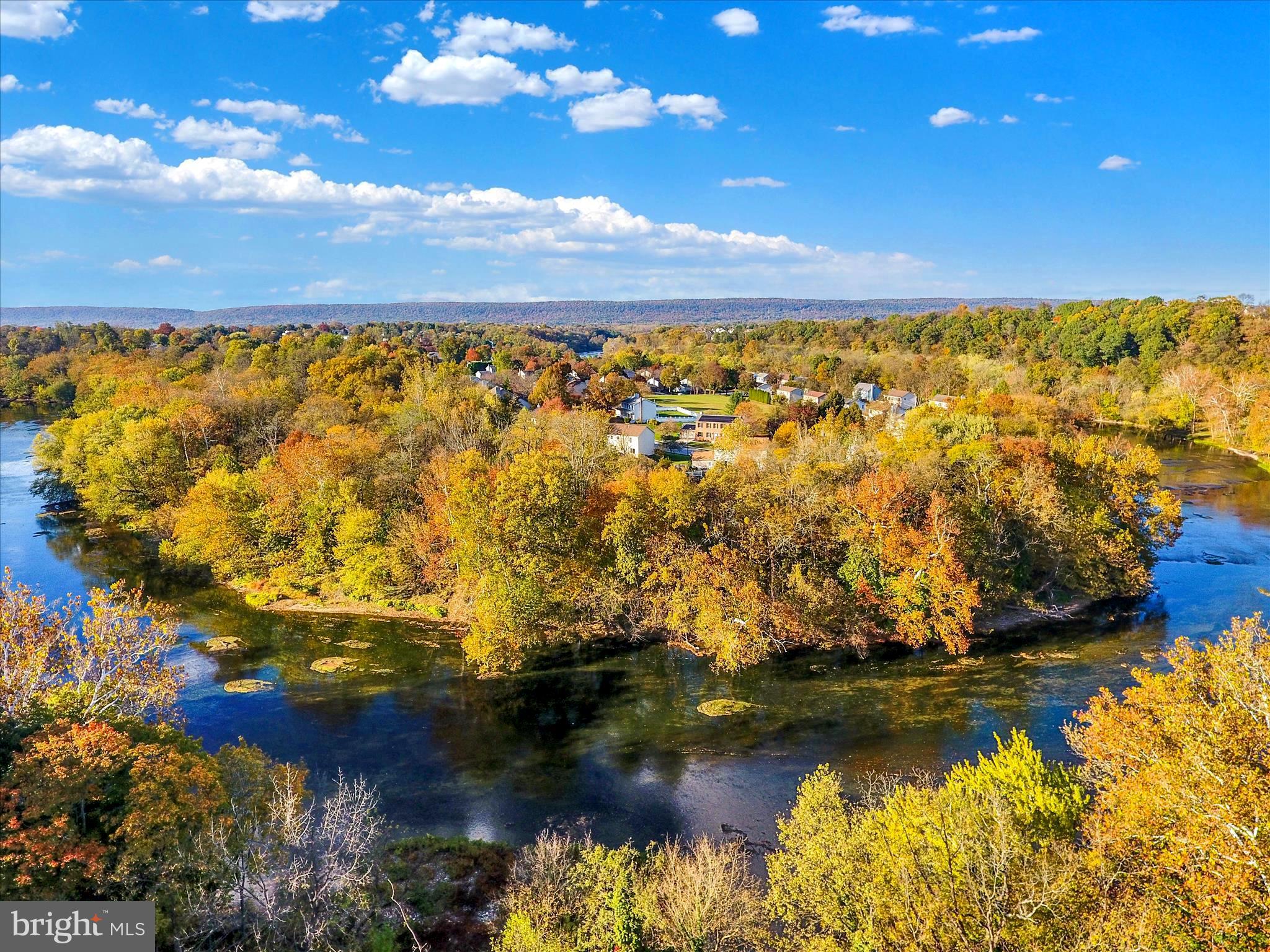 COUNTRY CLUB PARK - Residential