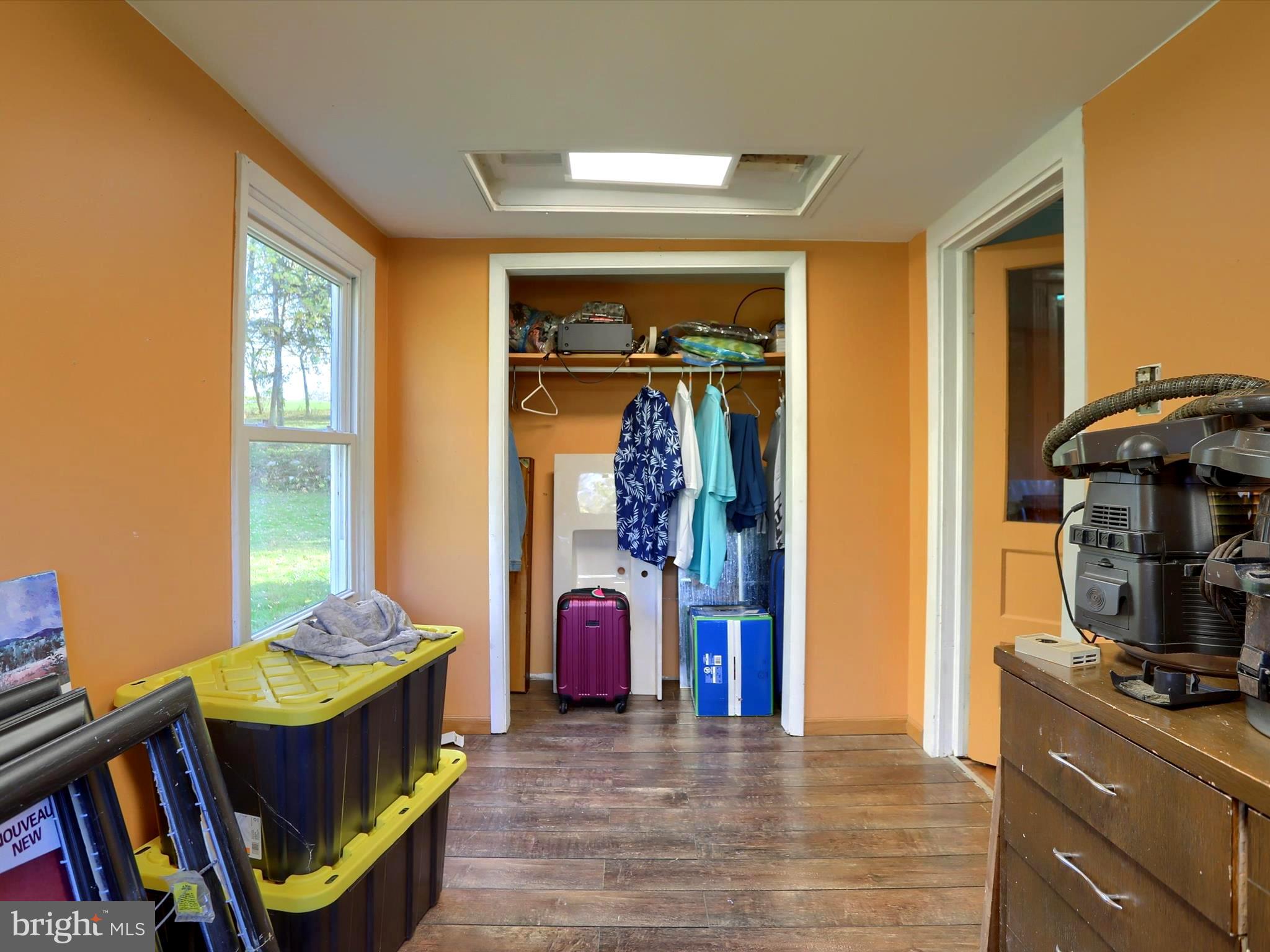 COUNTRY CLUB PARK - Residential