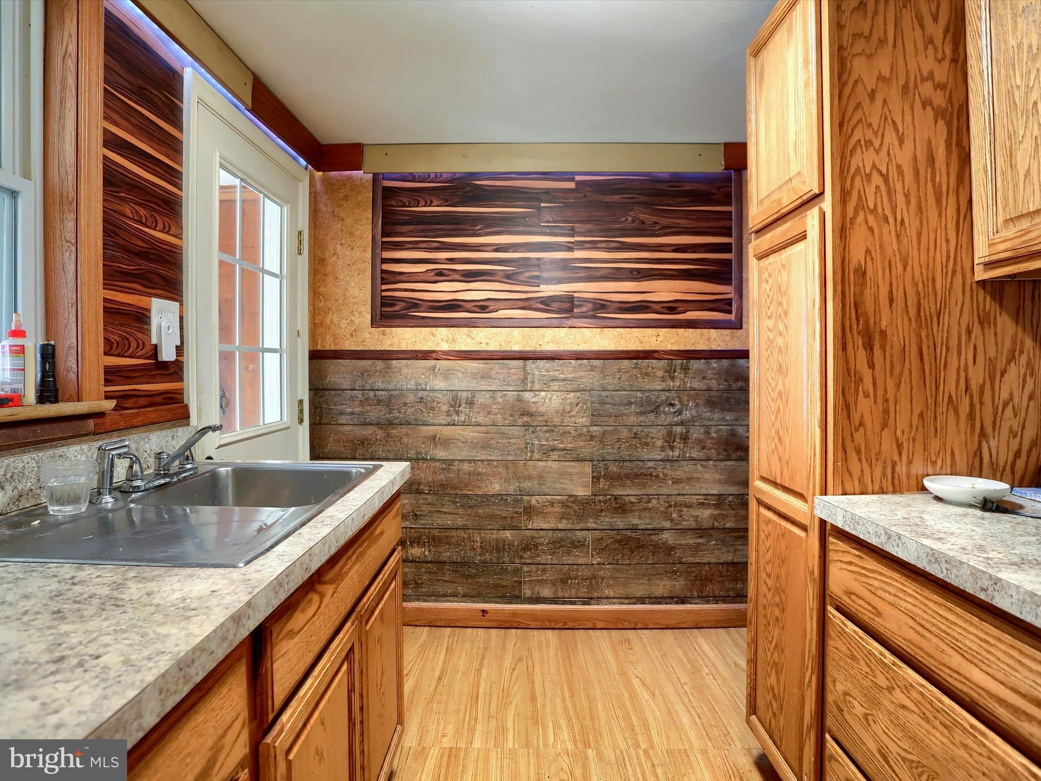 COUNTRY CLUB PARK - Residential