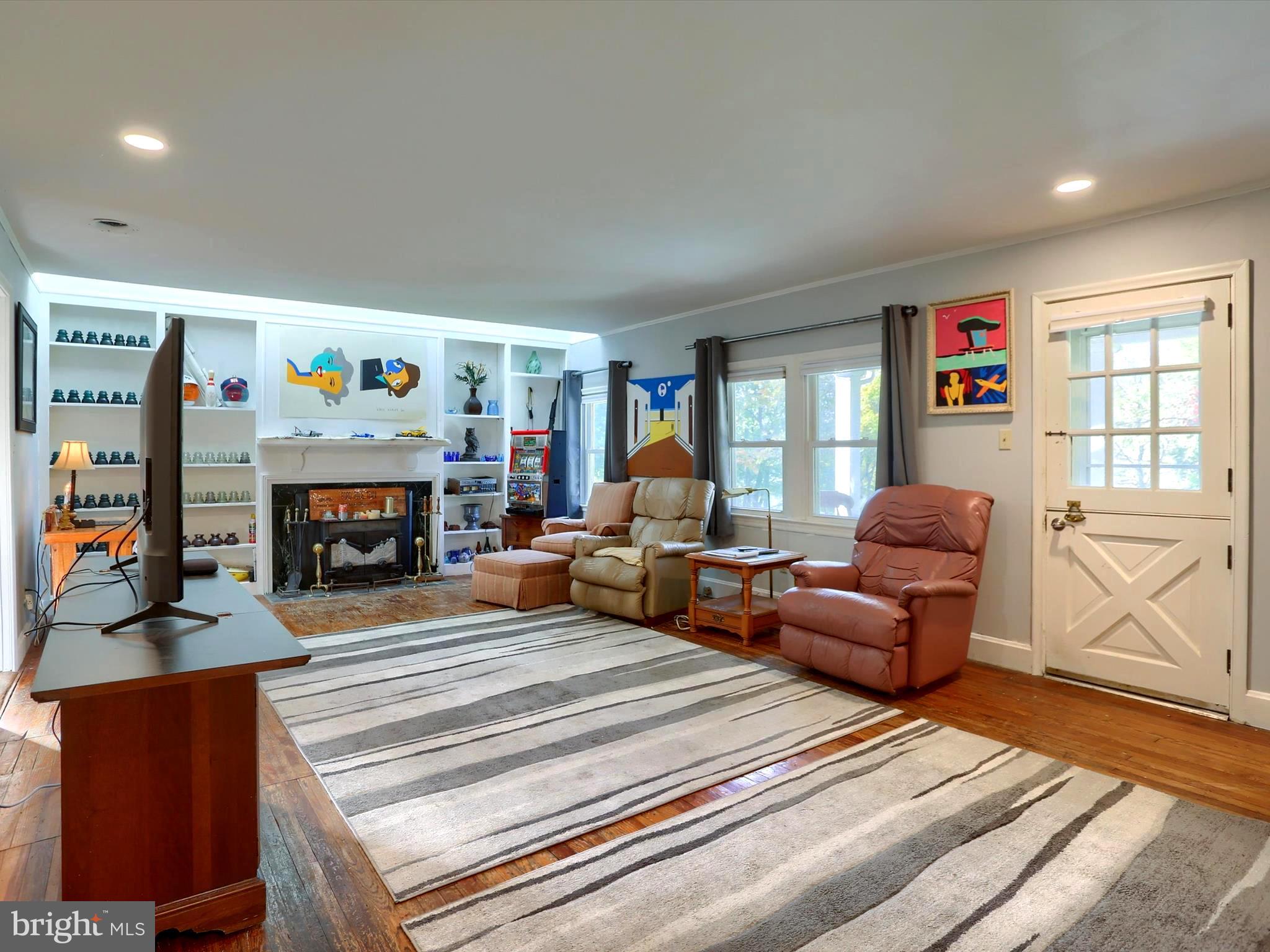 COUNTRY CLUB PARK - Residential