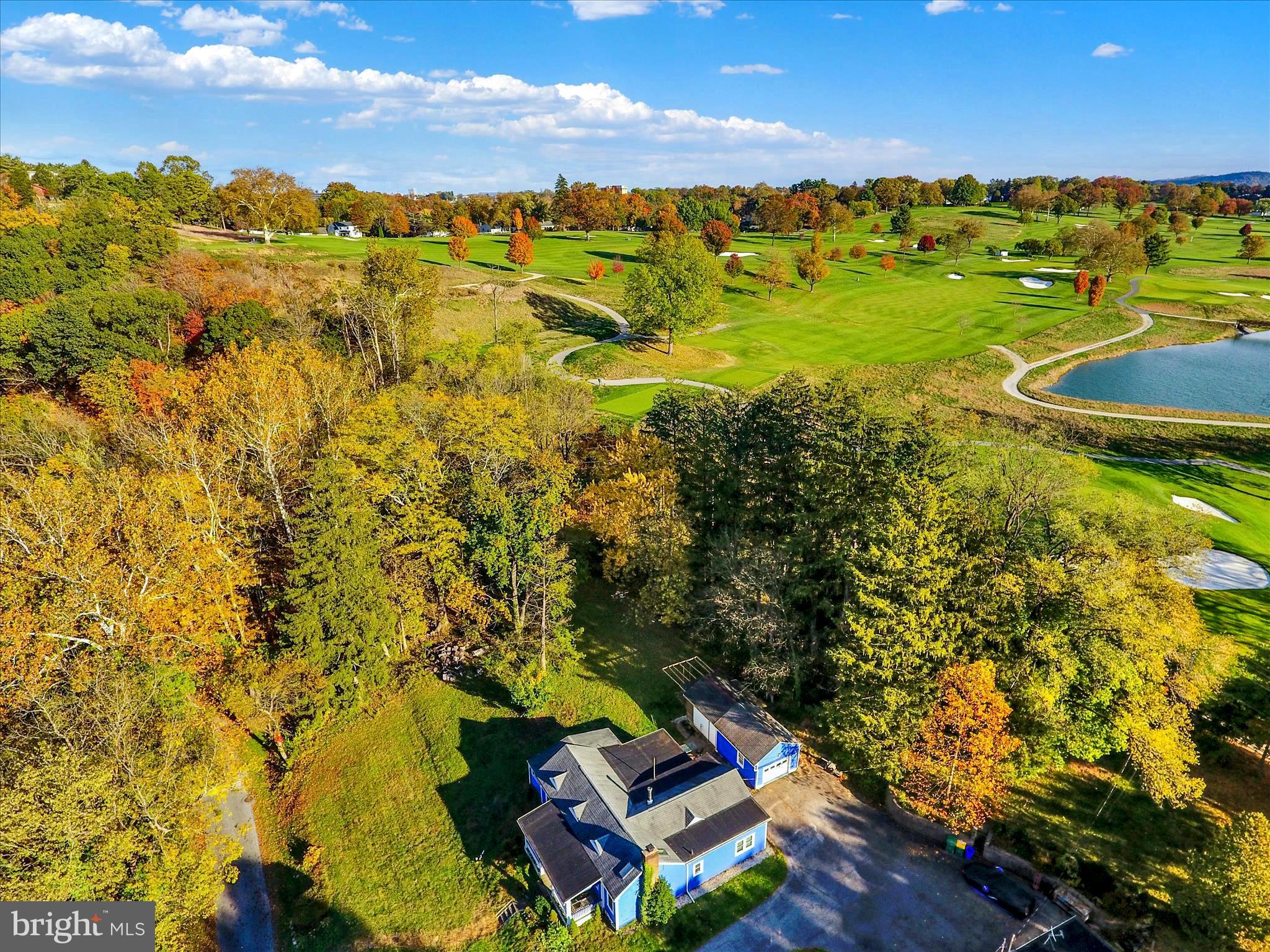 COUNTRY CLUB PARK - Residential