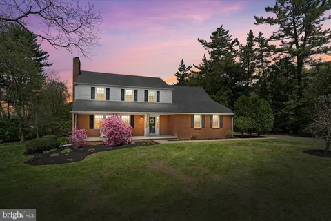 16 Winterbury Circle, Wilmington, DE MLS: DENC2080108