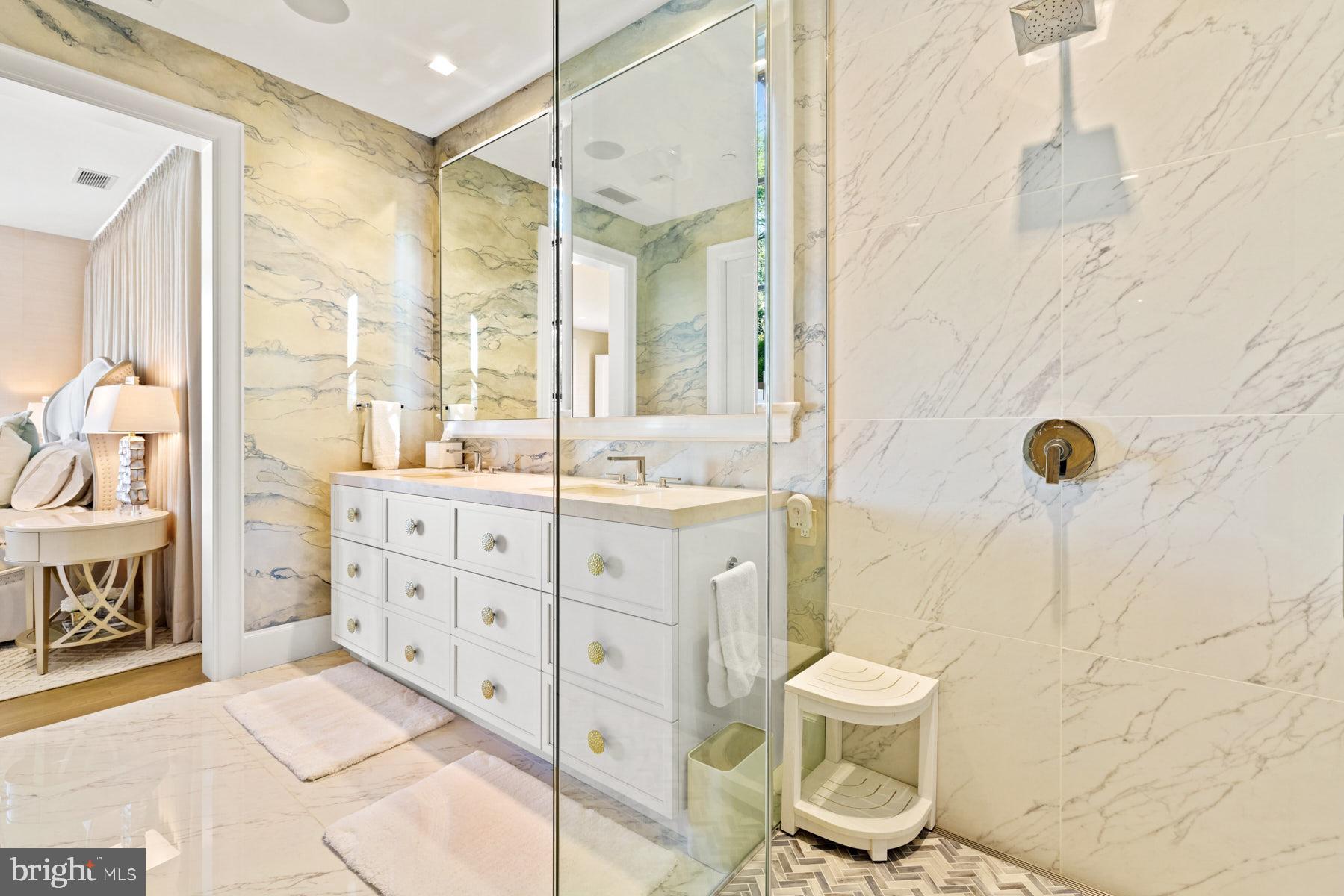 EASTPORT - Residential