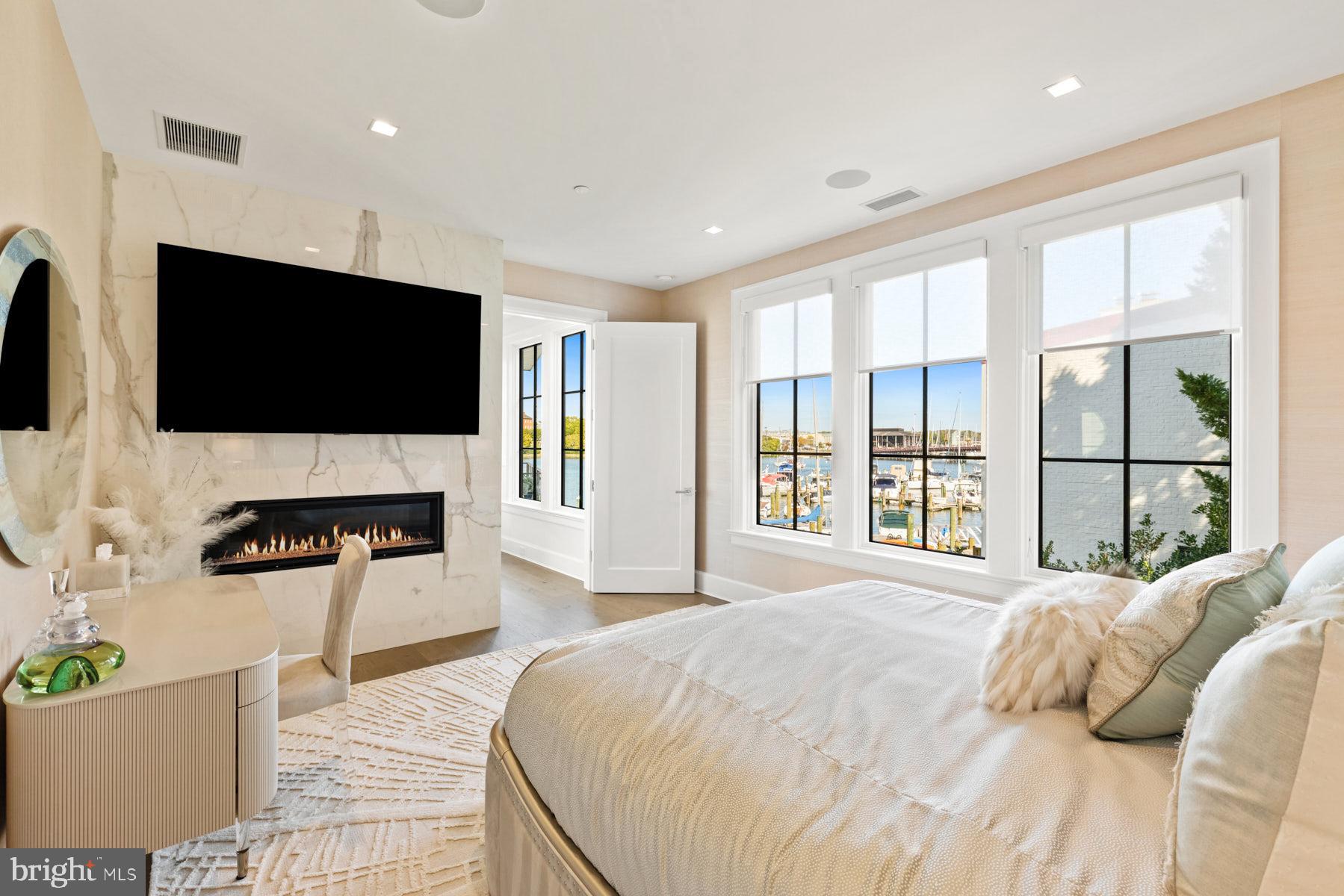 EASTPORT - Residential