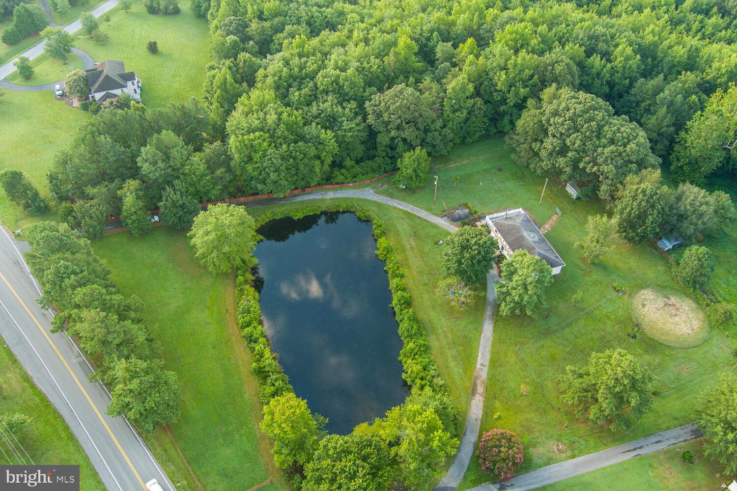 LAKE JAMESON - Residential