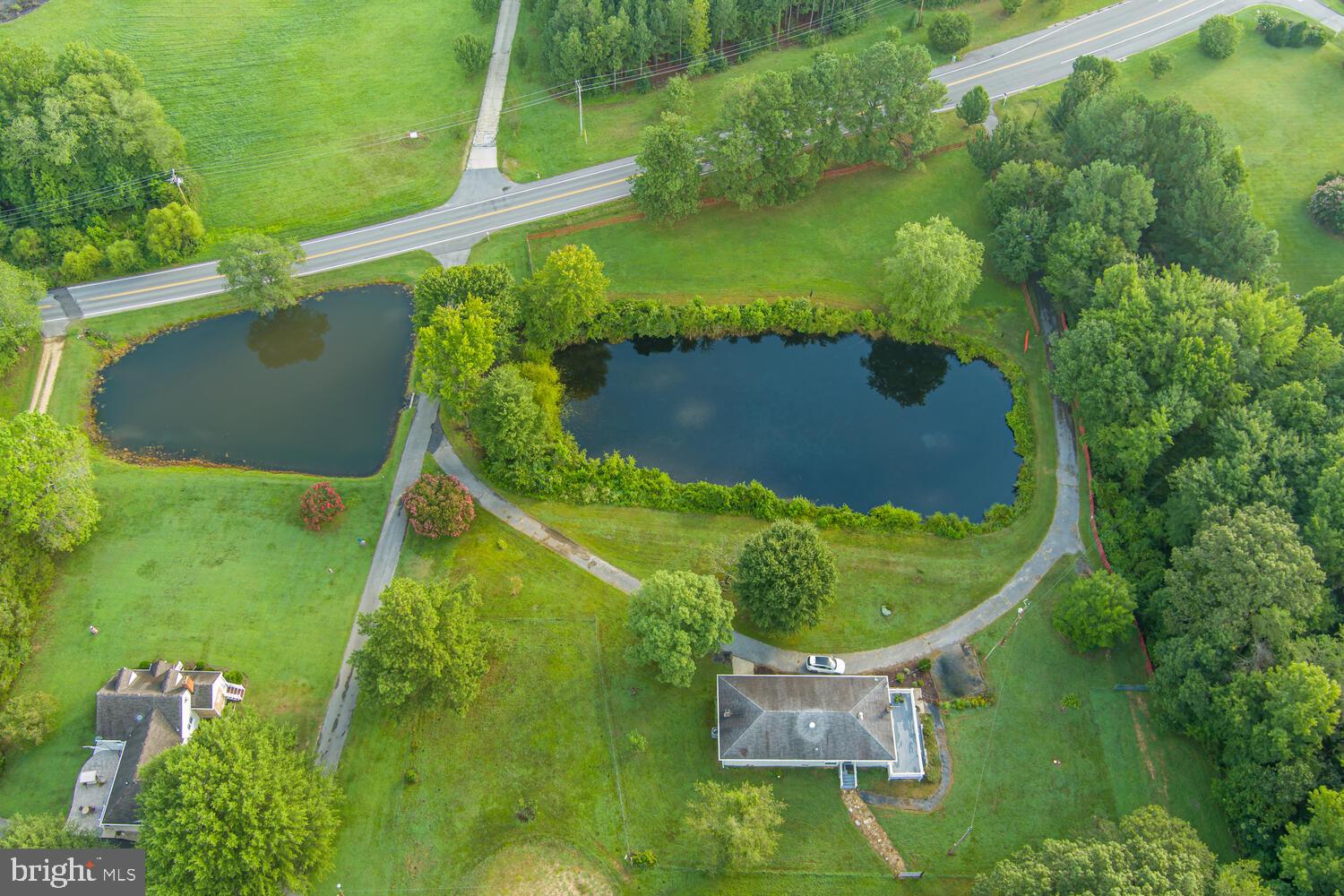 LAKE JAMESON - Residential