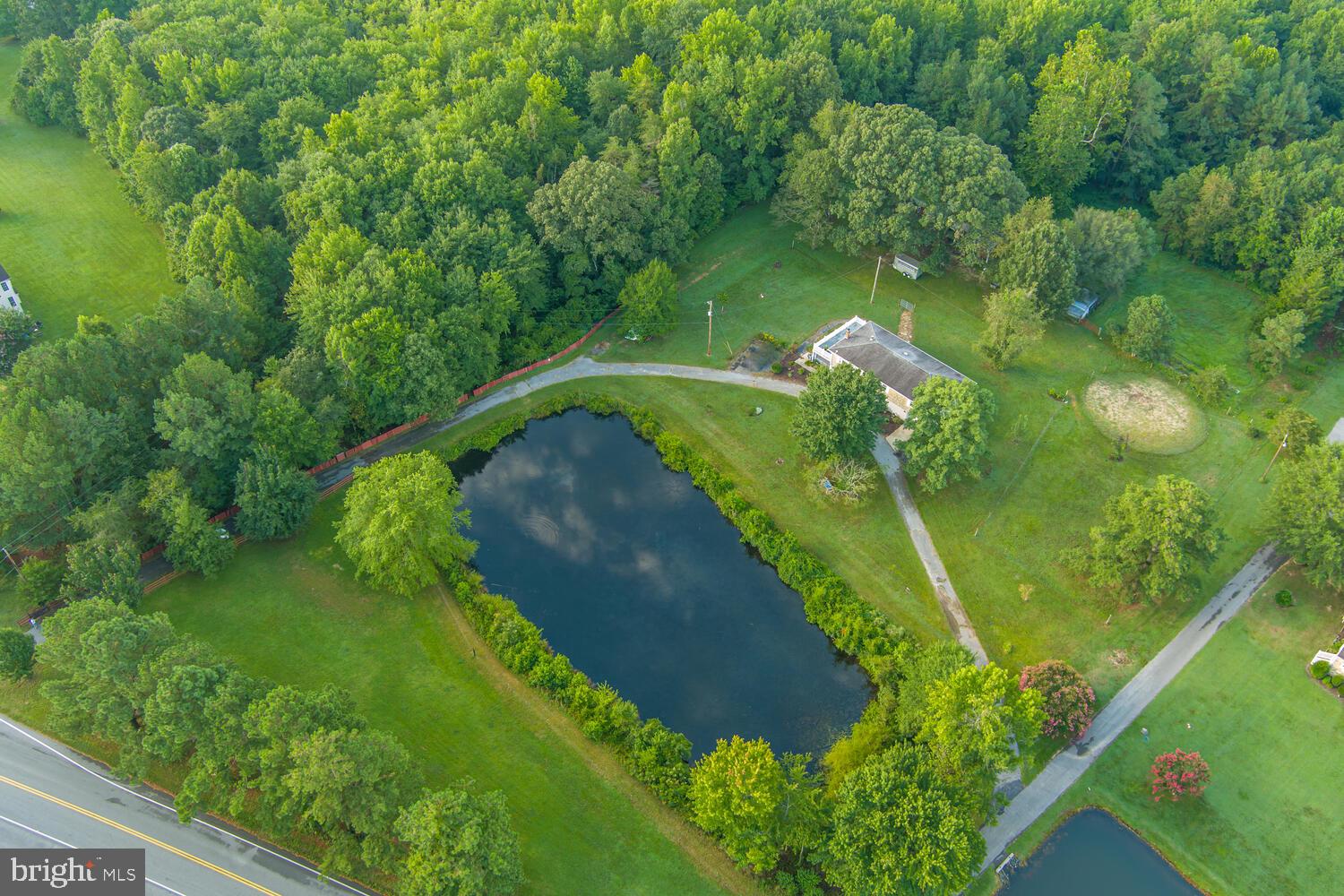 LAKE JAMESON - Residential