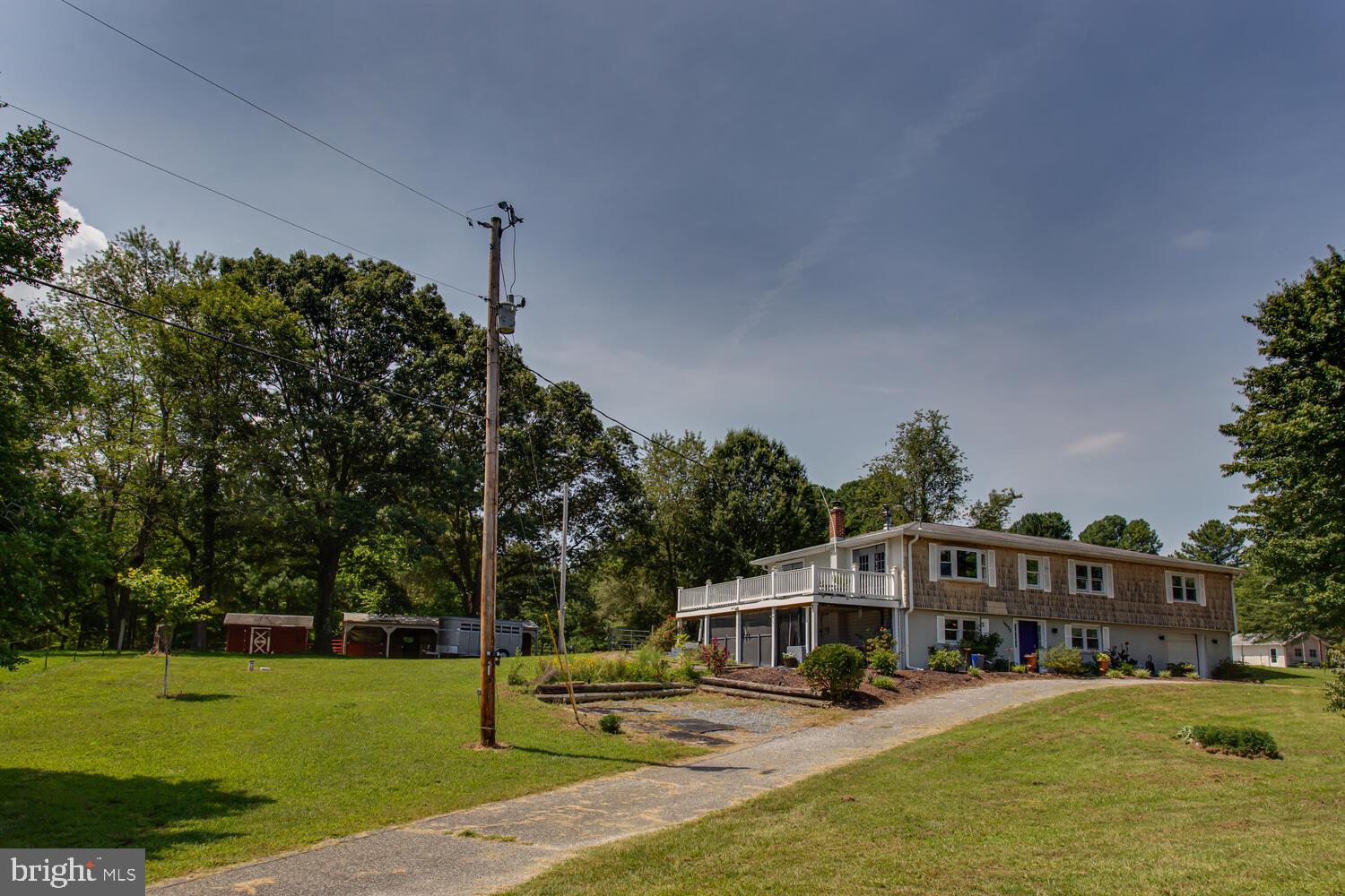 LAKE JAMESON - Residential