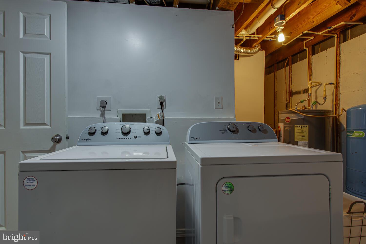 LAKE JAMESON - Residential