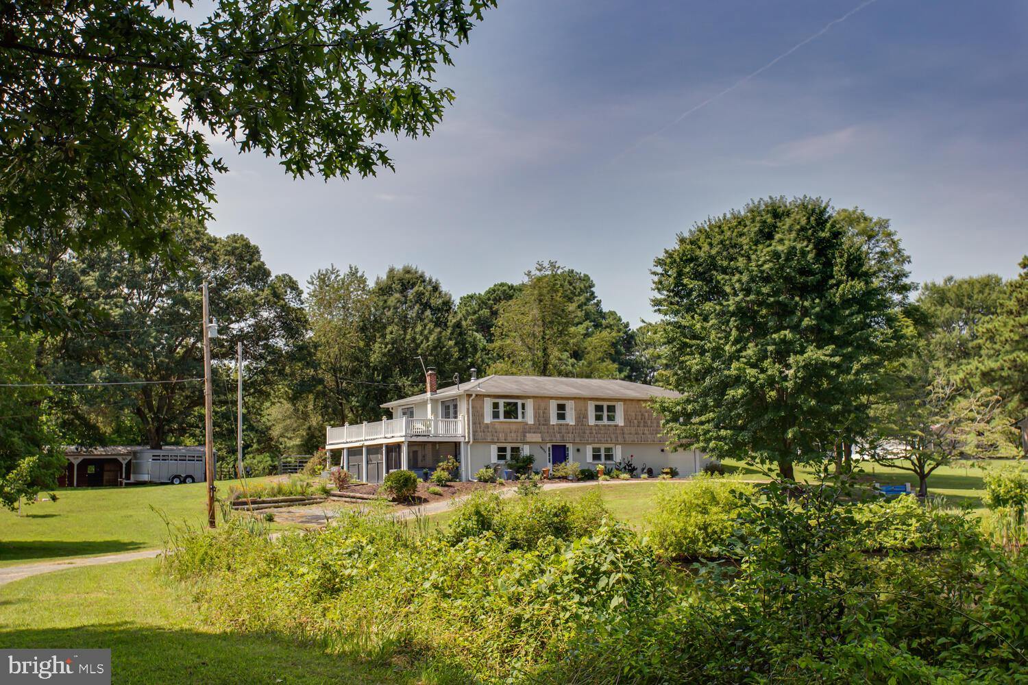 LAKE JAMESON - Residential