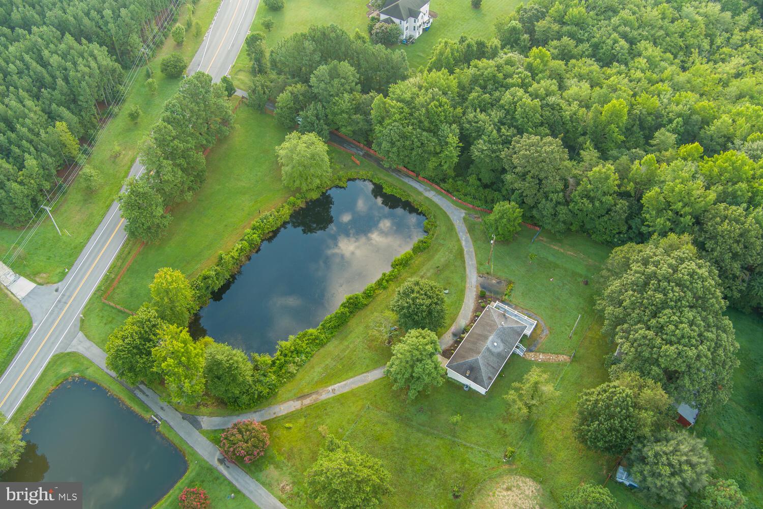 LAKE JAMESON - Residential