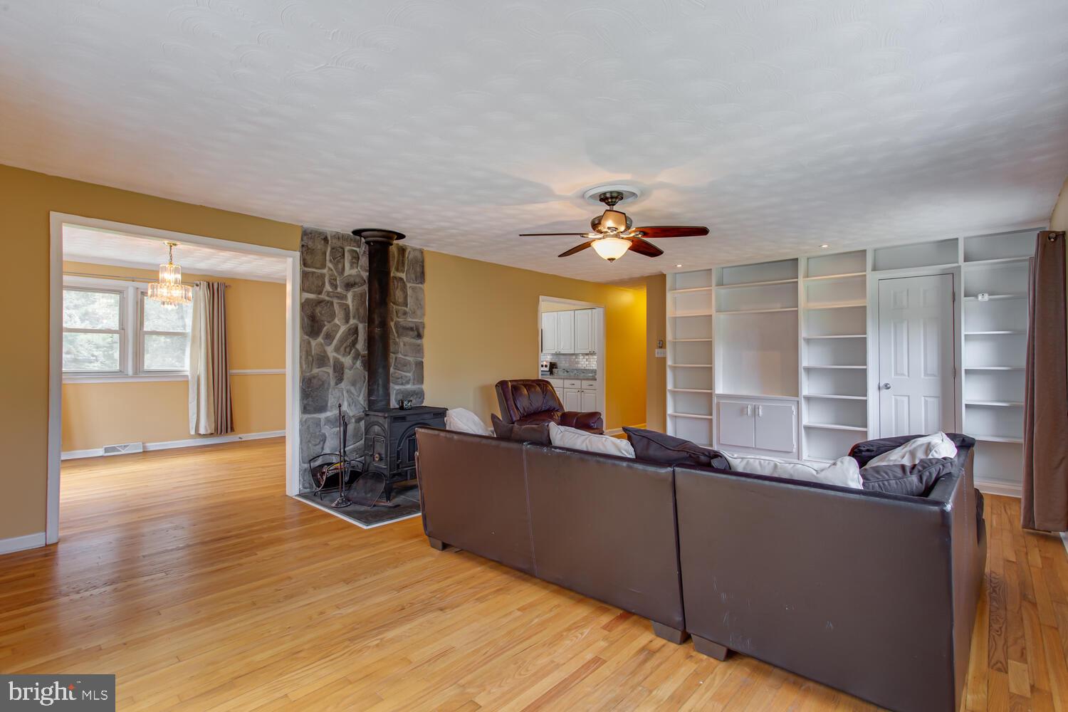 LAKE JAMESON - Residential