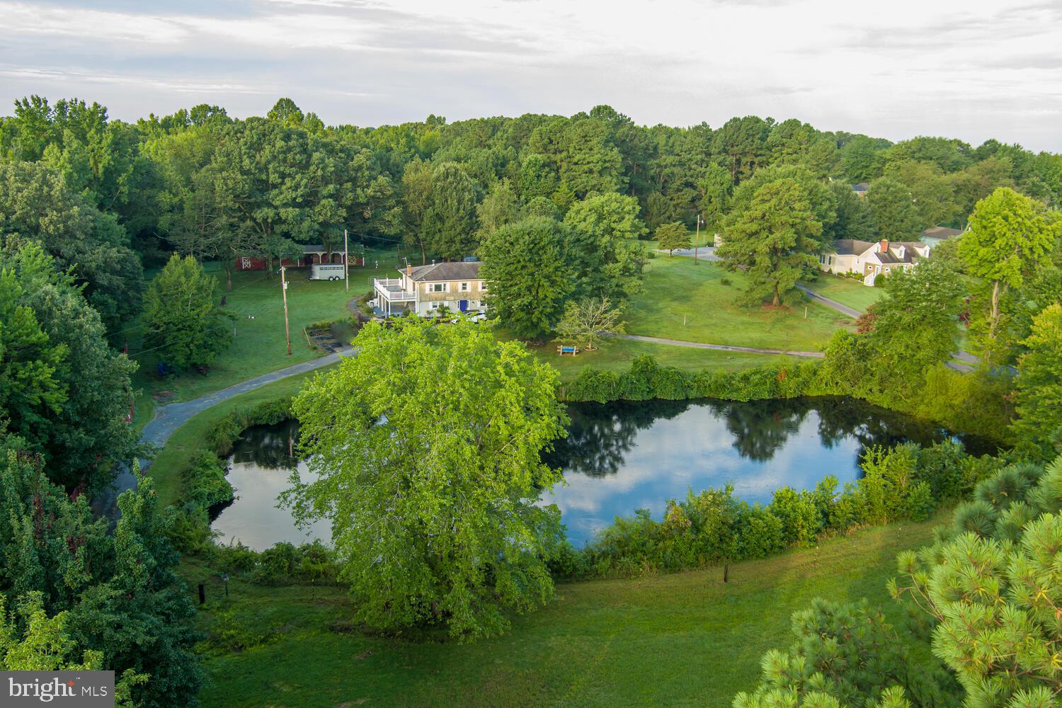 LAKE JAMESON - Residential