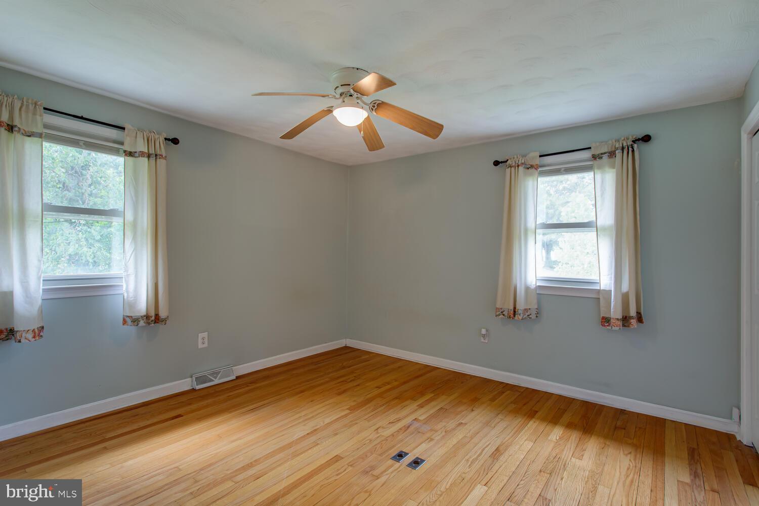 LAKE JAMESON - Residential