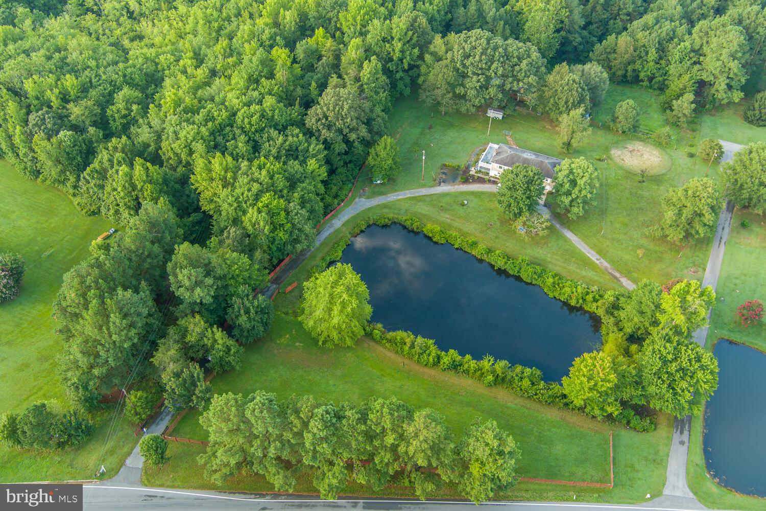 LAKE JAMESON - Residential