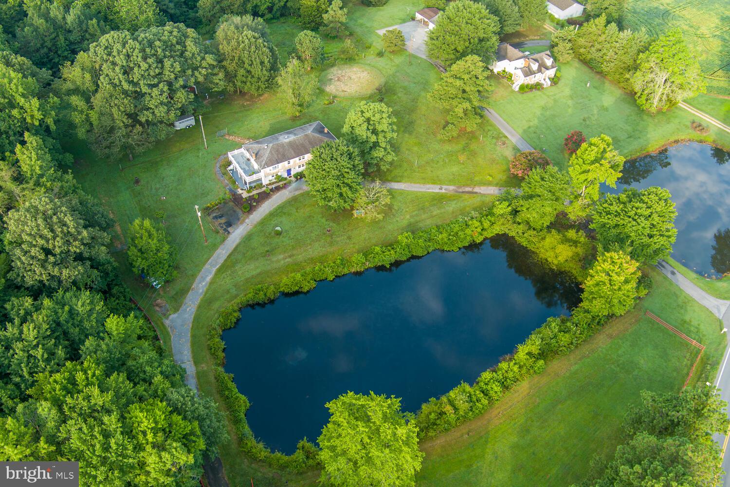 LAKE JAMESON - Residential