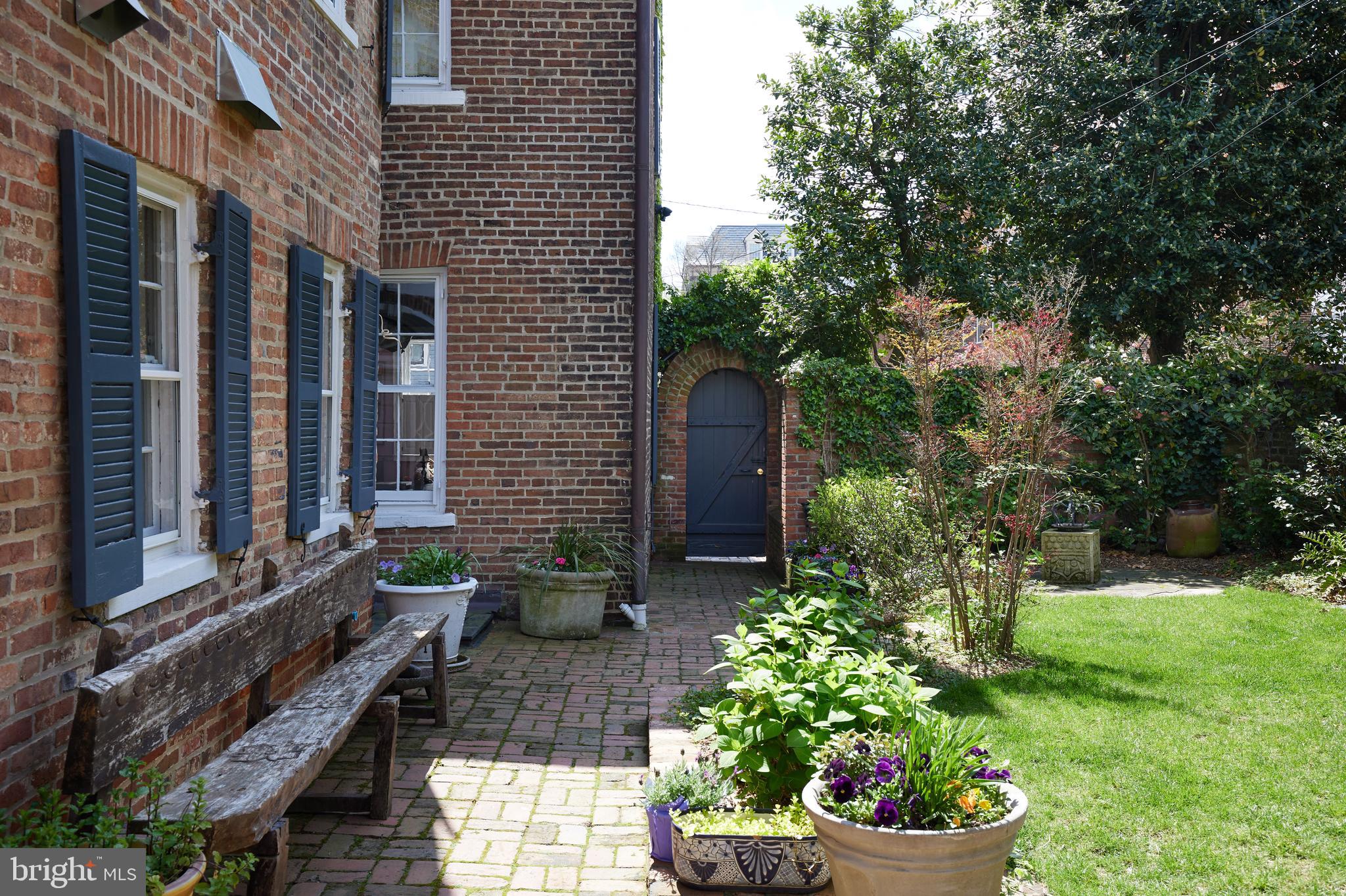 OLD TOWN - Residential