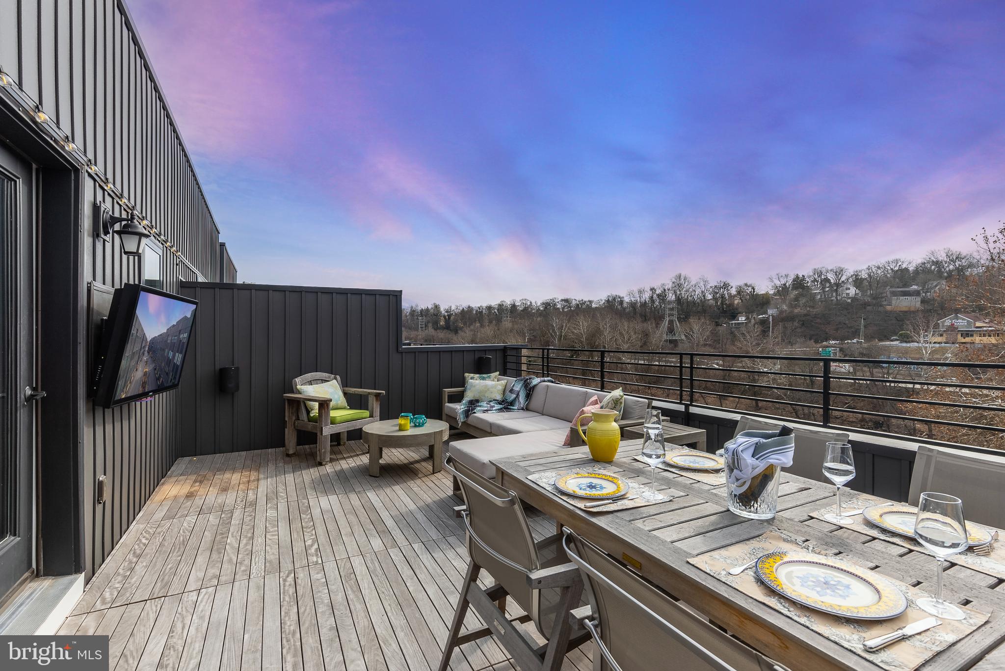 MANAYUNK - Residential