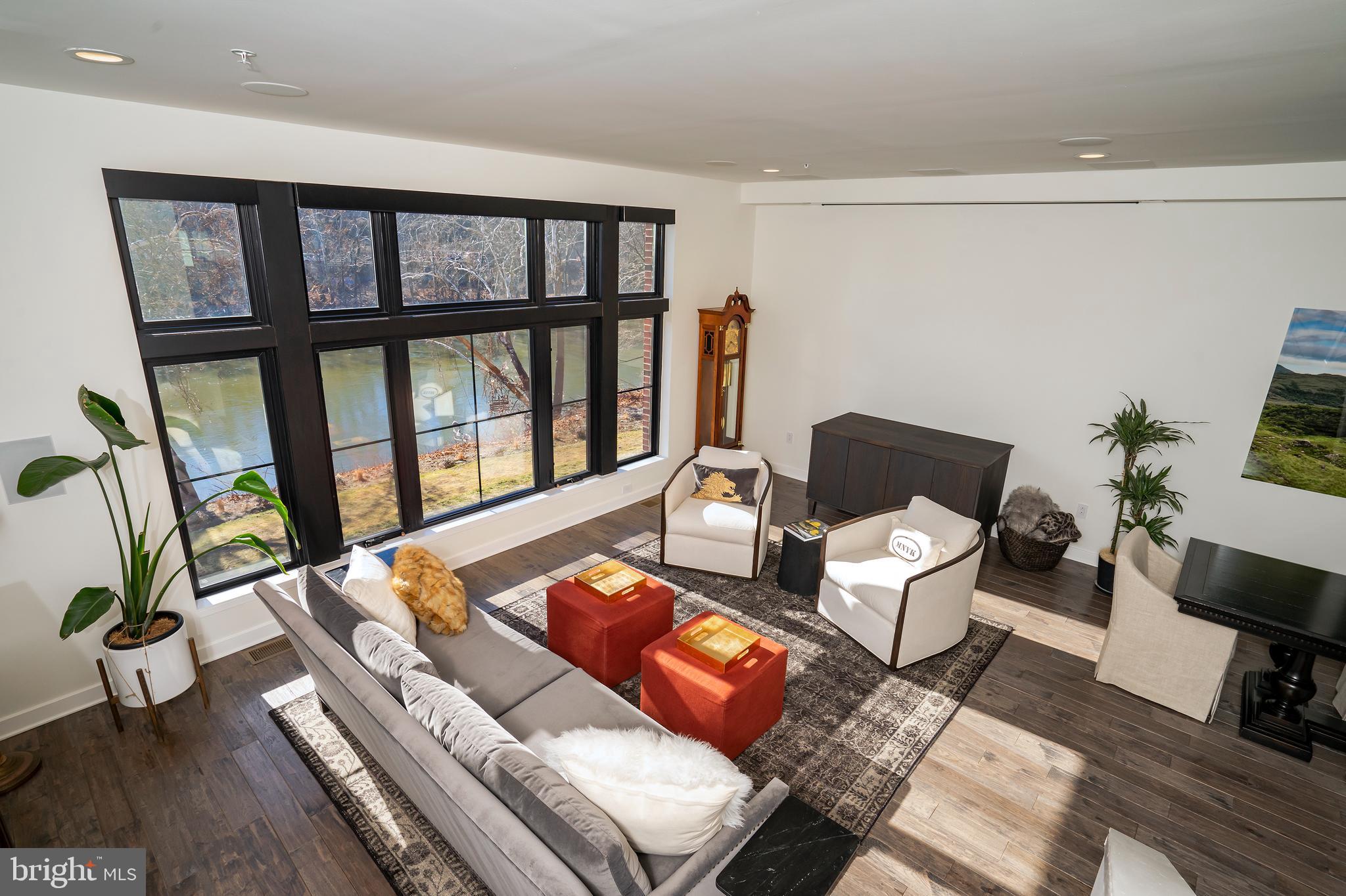 MANAYUNK - Residential