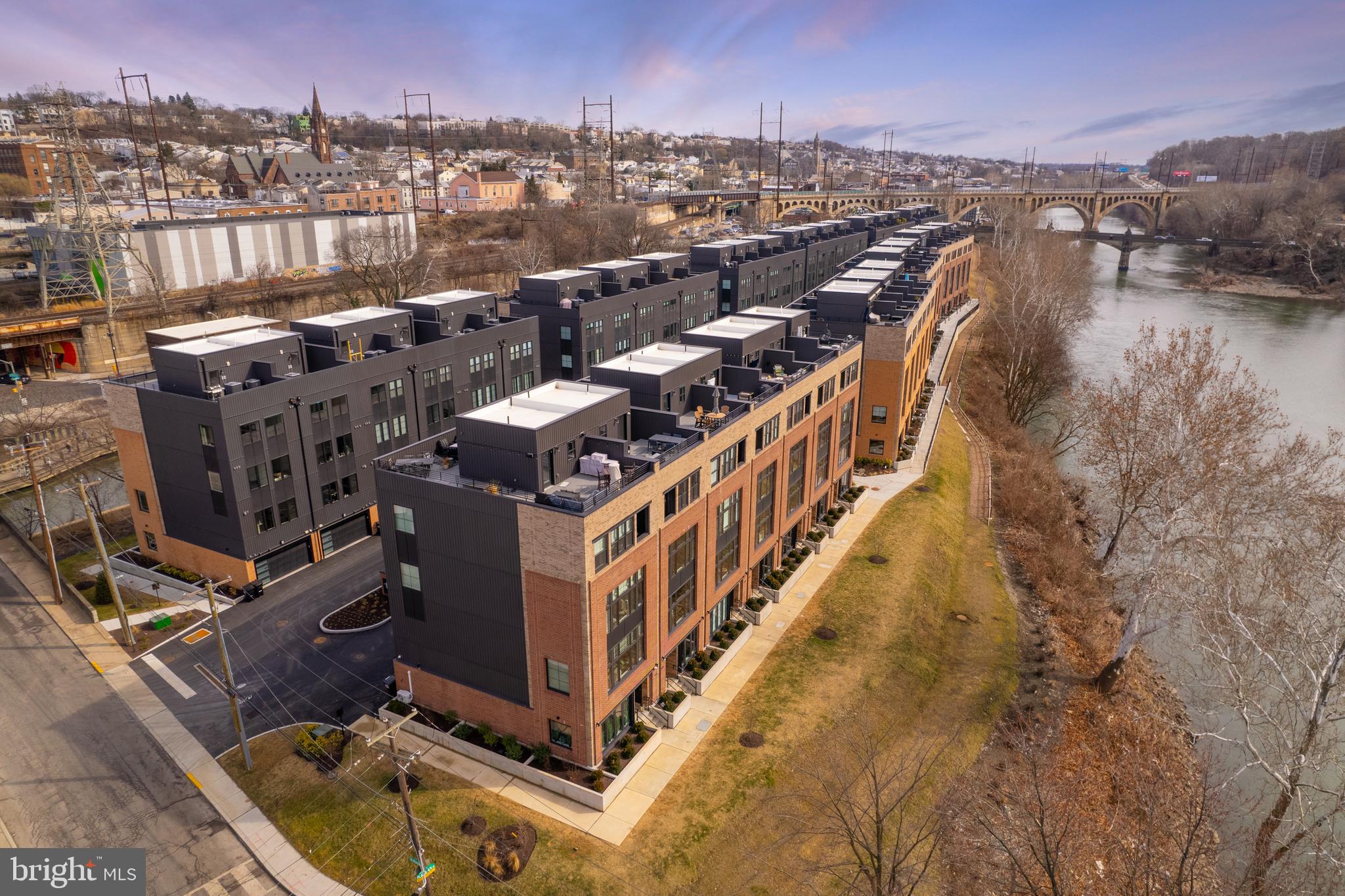 MANAYUNK - Residential