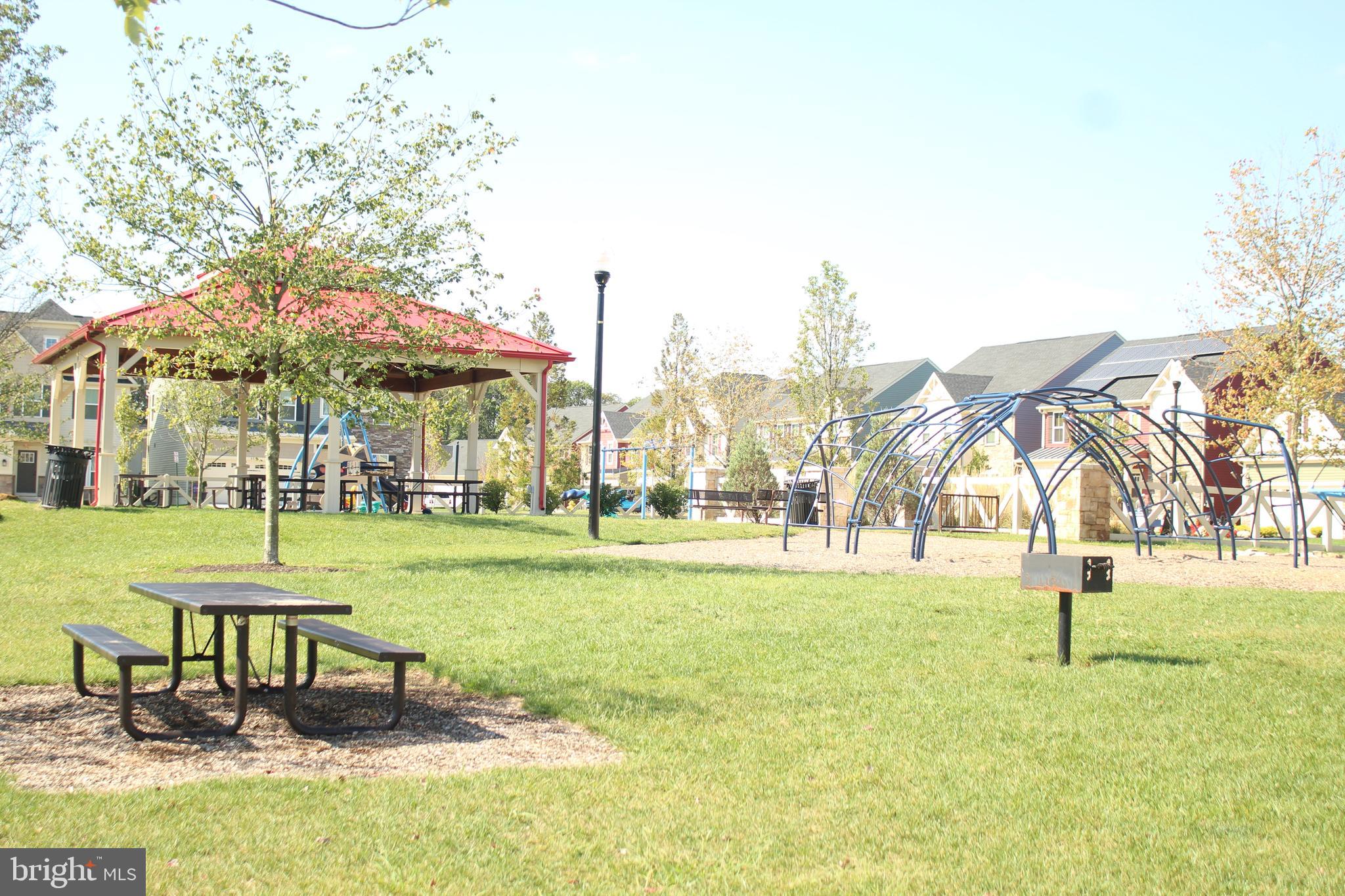 CREEKSIDE VILLAGE - Residential Lease