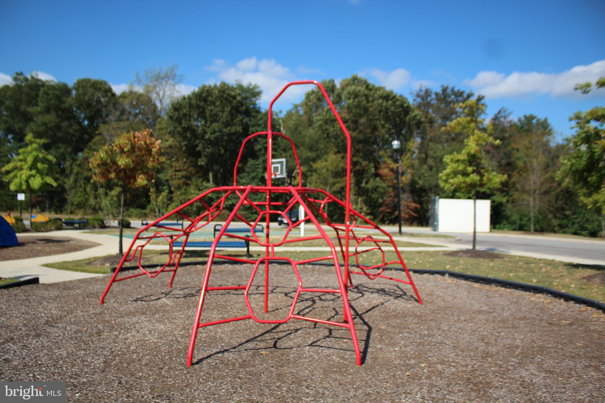 CREEKSIDE VILLAGE - Residential Lease