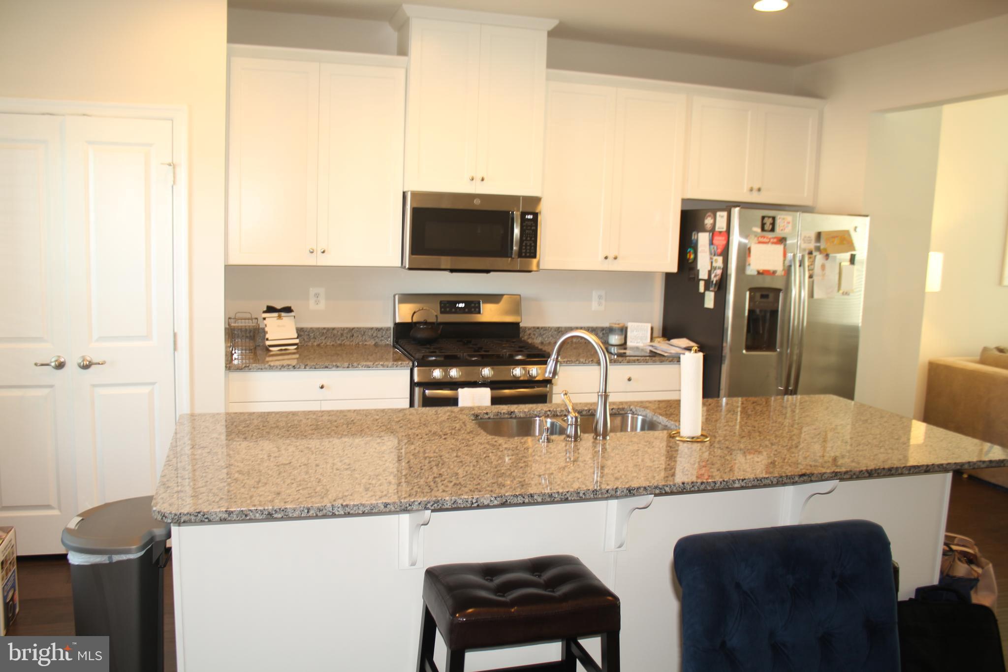 CREEKSIDE VILLAGE - Residential Lease