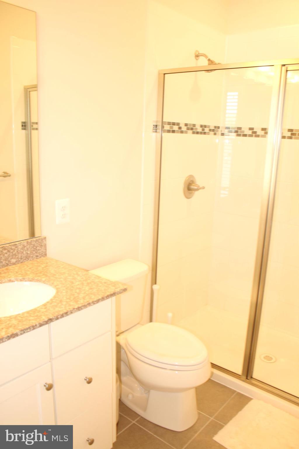 CREEKSIDE VILLAGE - Residential Lease