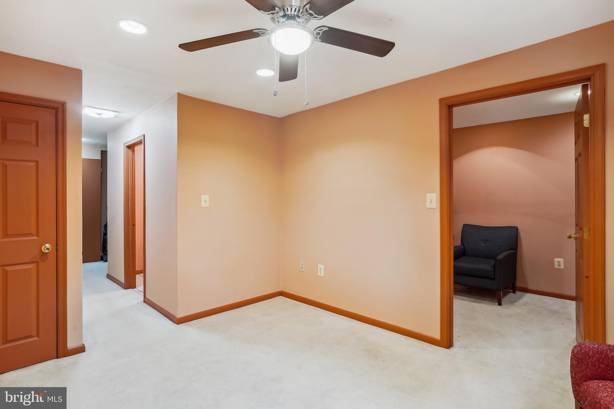 WILLOWCREST - Residential