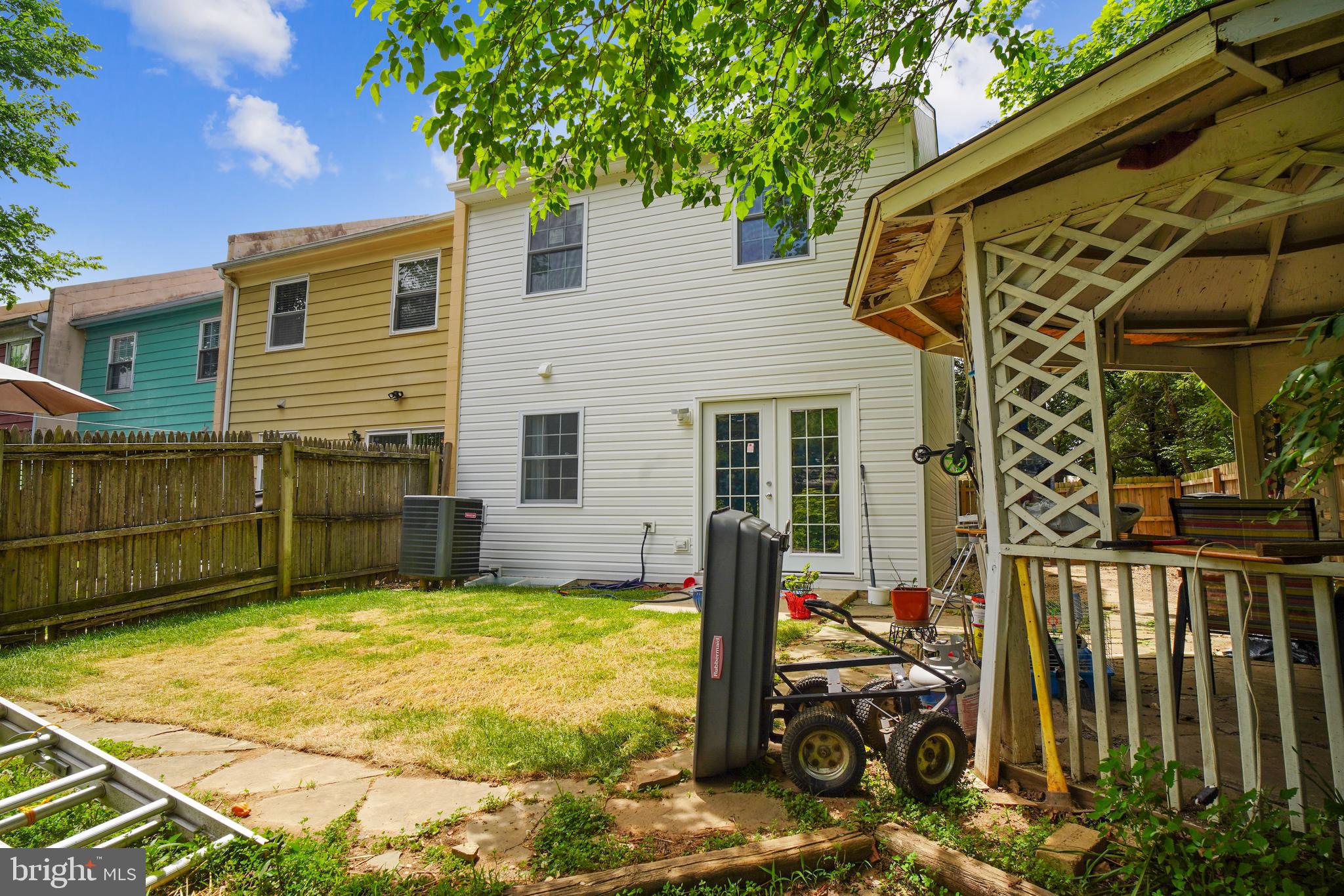 WILLOWCREST - Residential