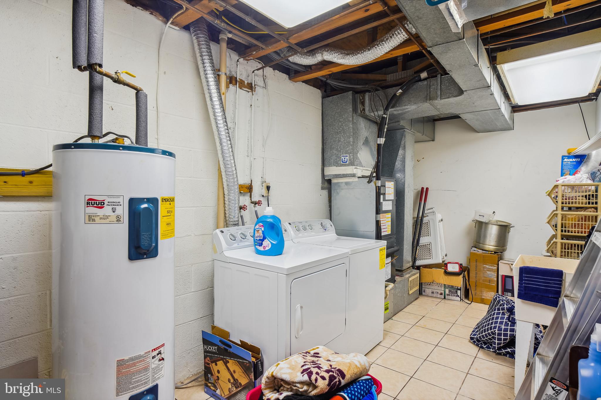 WILLOWCREST - Residential