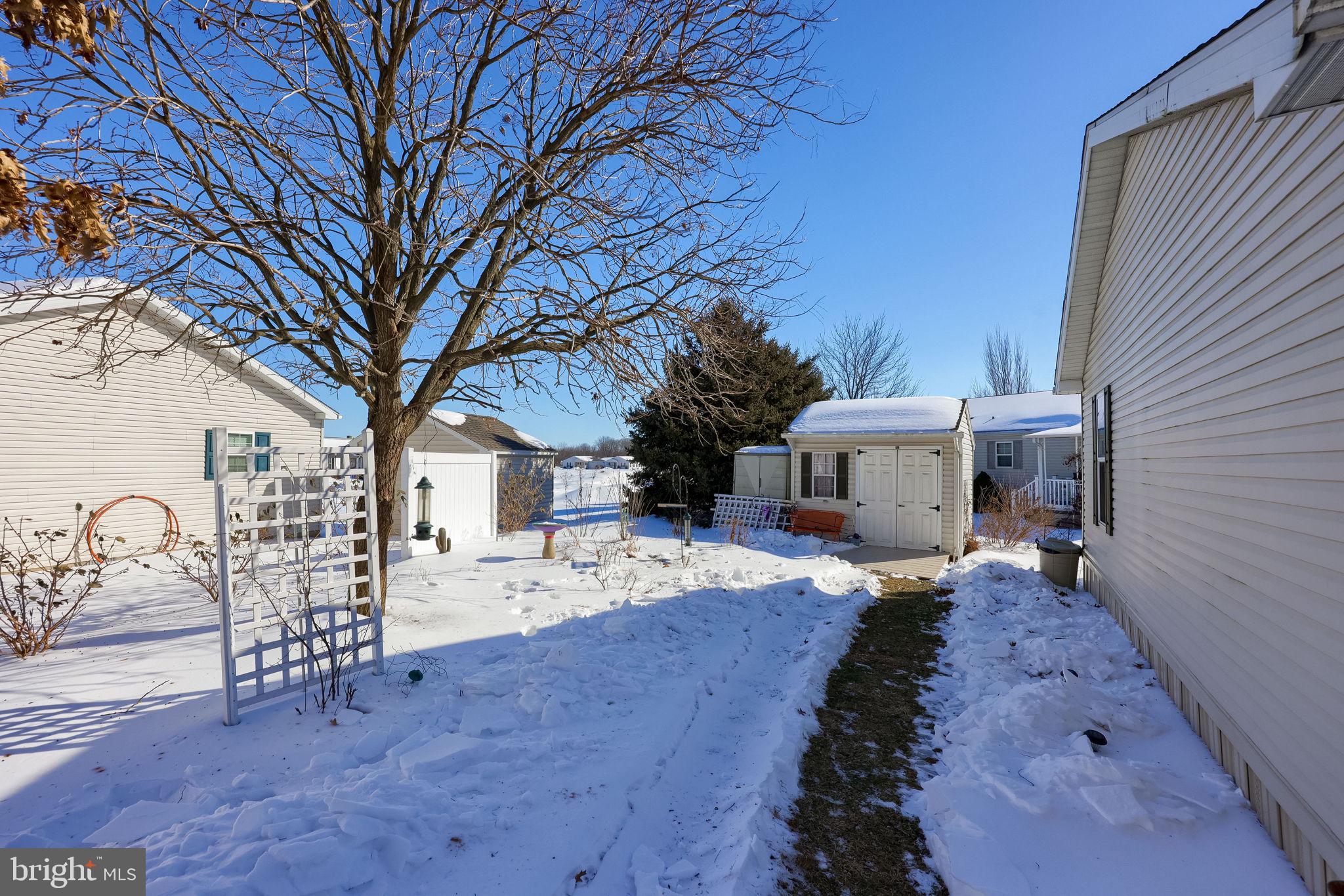 VILLAGES AT GREENFIELD - Residential