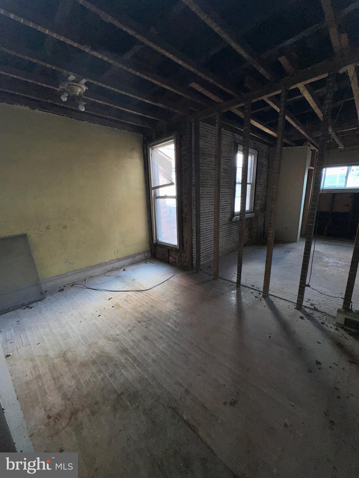 WEST OAK LANE - Residential