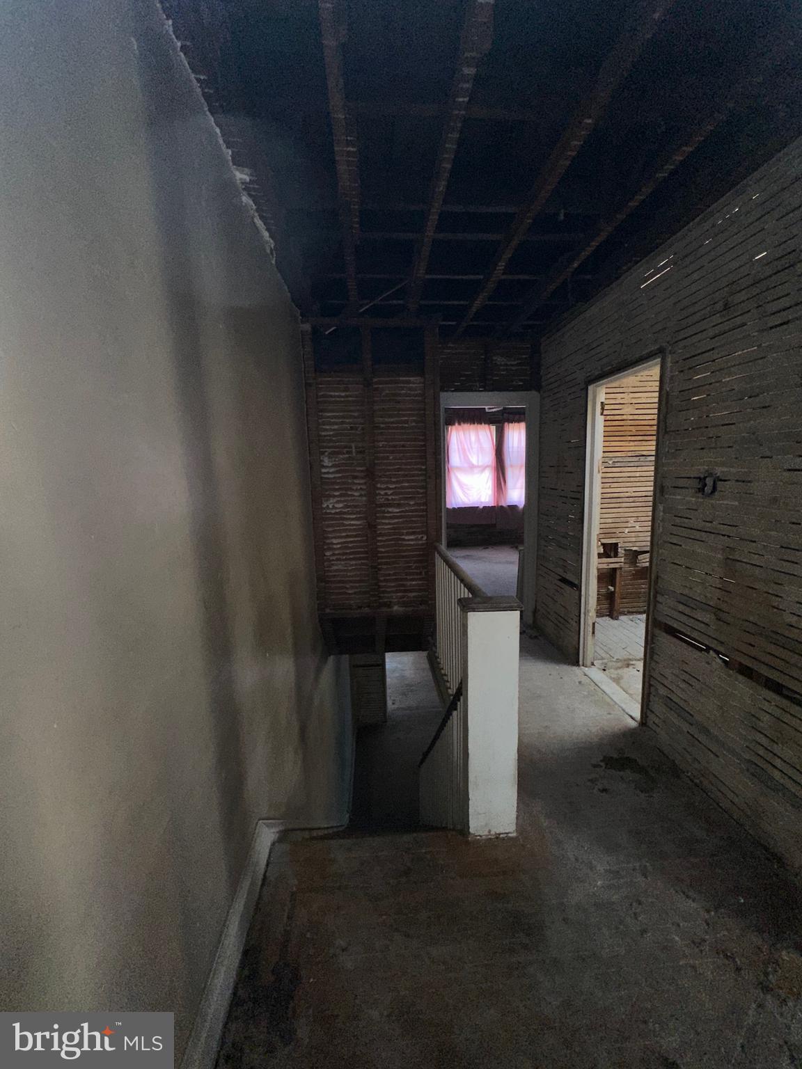 WEST OAK LANE - Residential