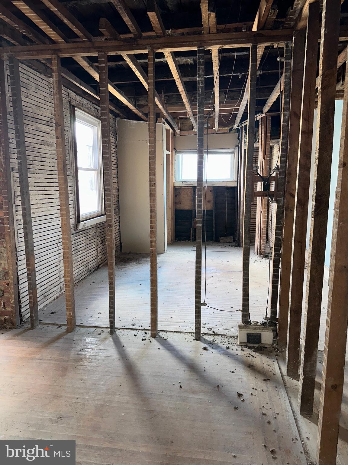 WEST OAK LANE - Residential