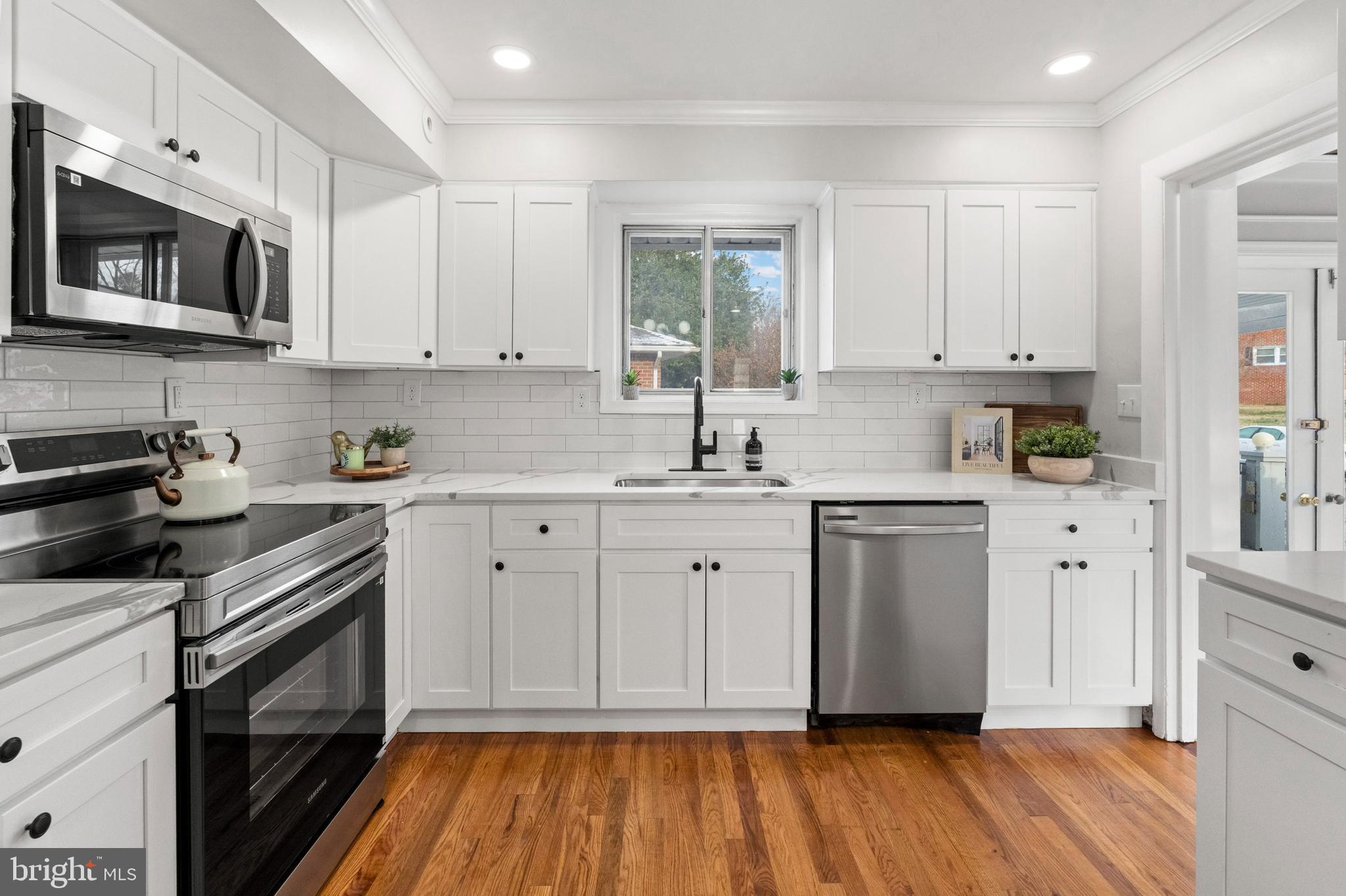 TAYLOR HEIGHTS - Residential