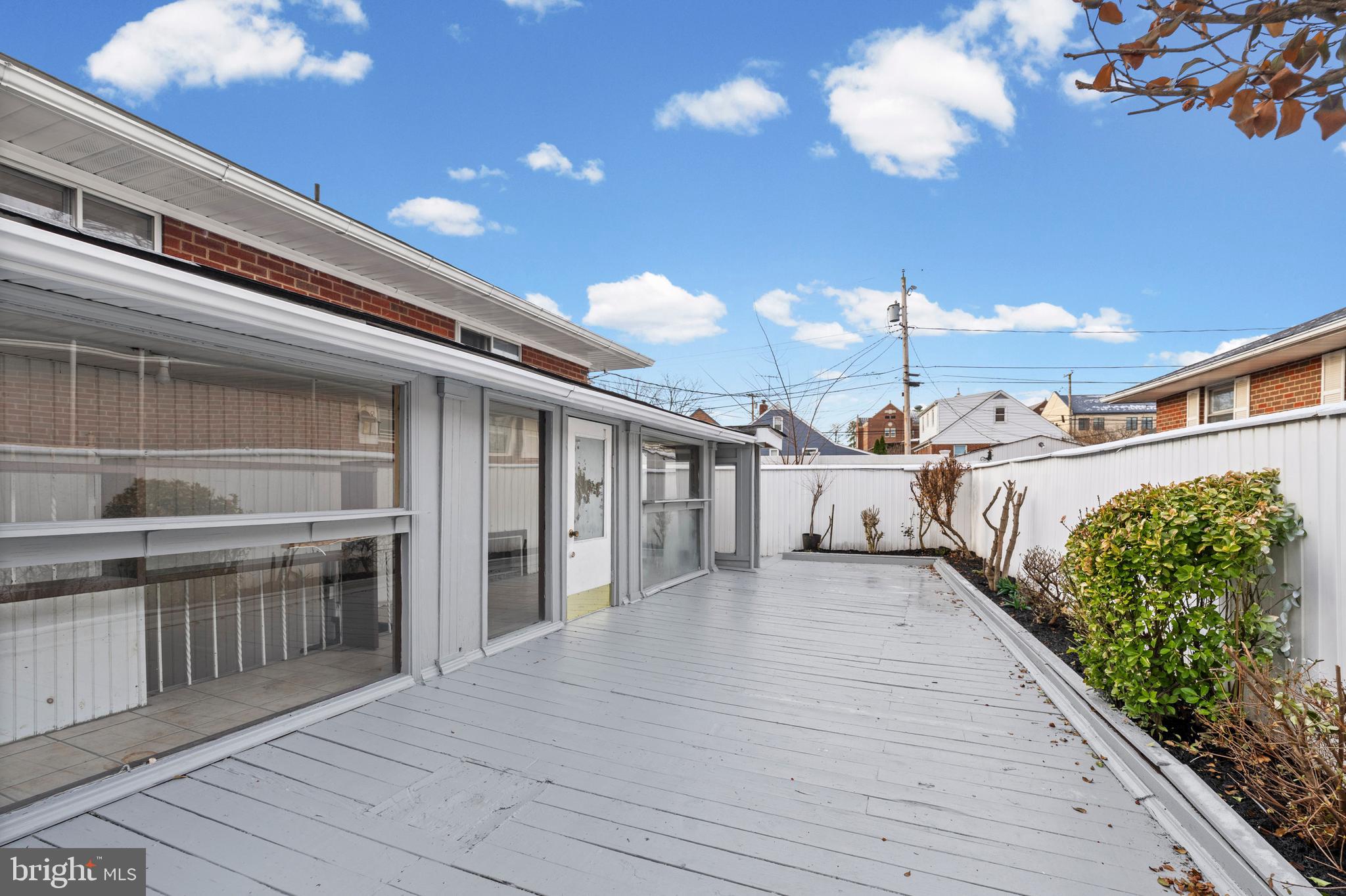 TAYLOR HEIGHTS - Residential