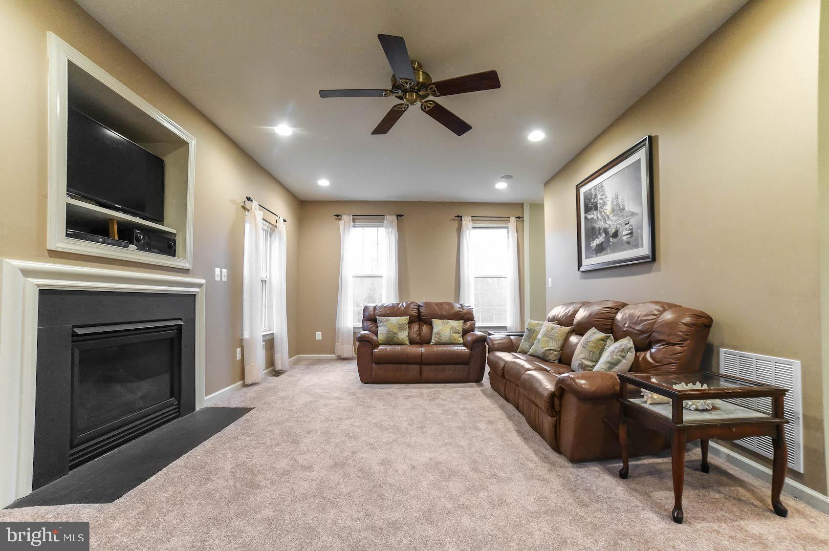 MILLS POND - Residential