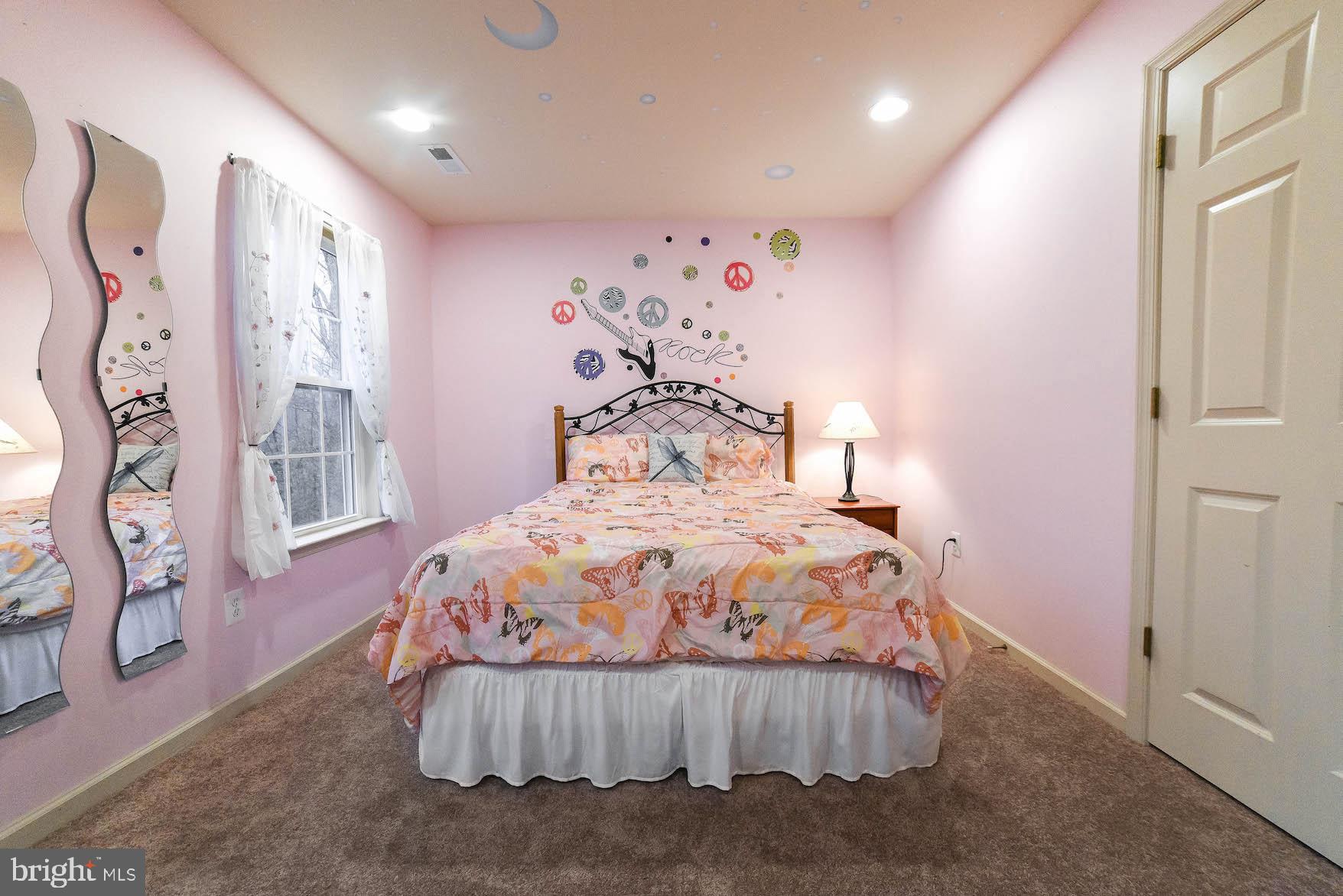 MILLS POND - Residential