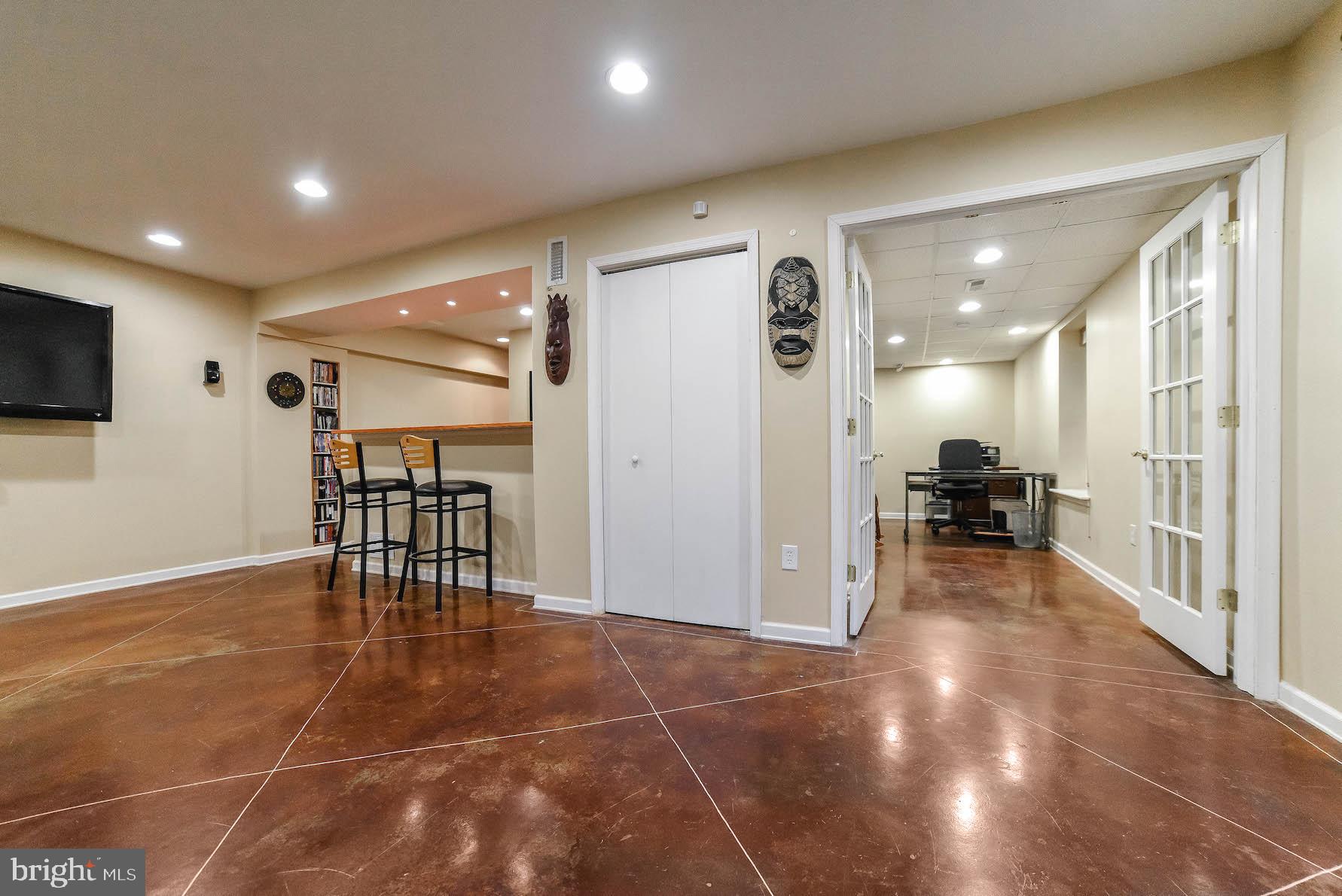 MILLS POND - Residential