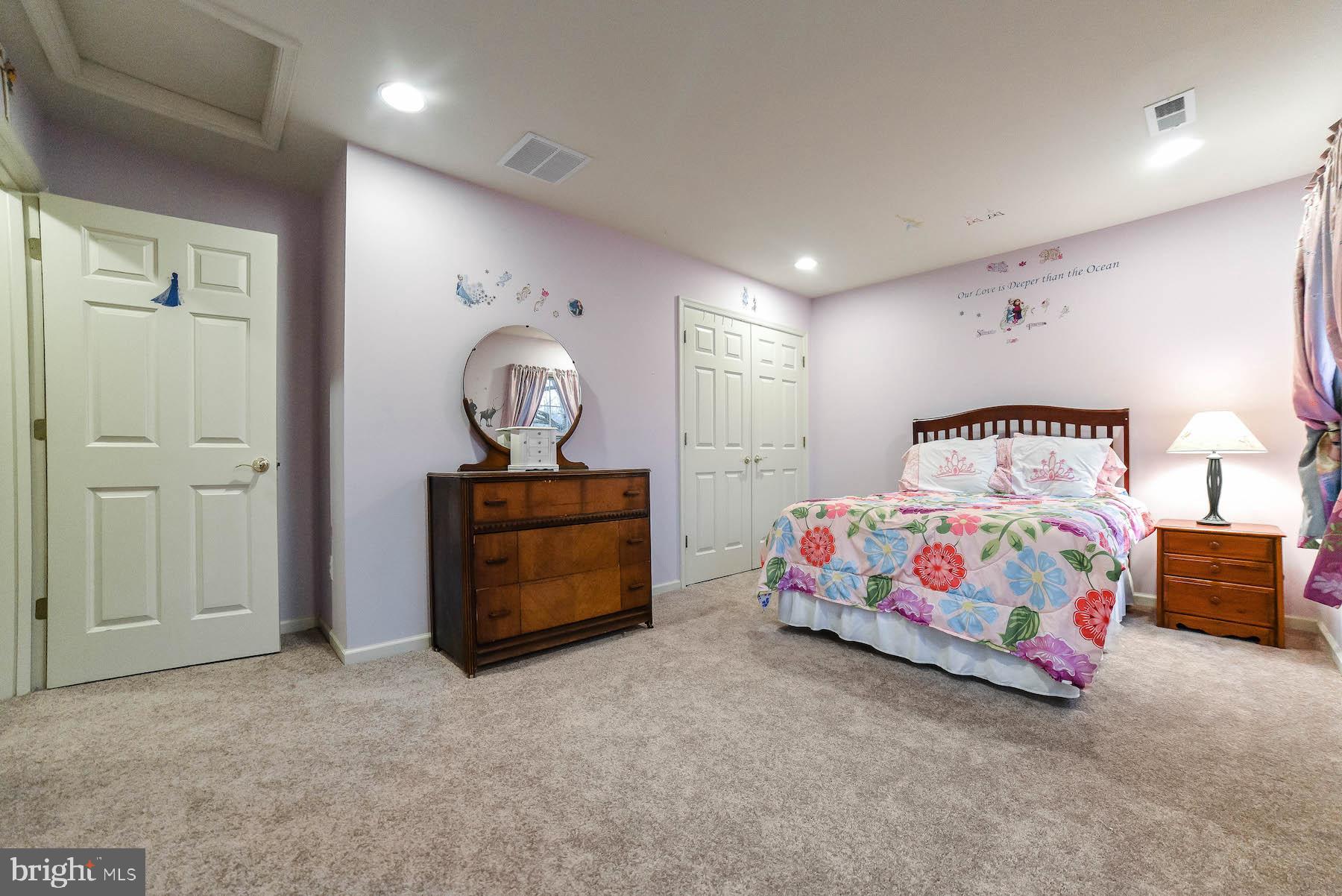 MILLS POND - Residential