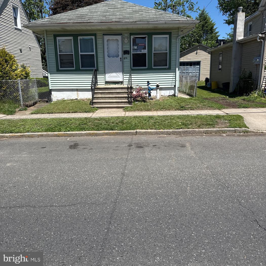 434 SCHILLER AVENUE